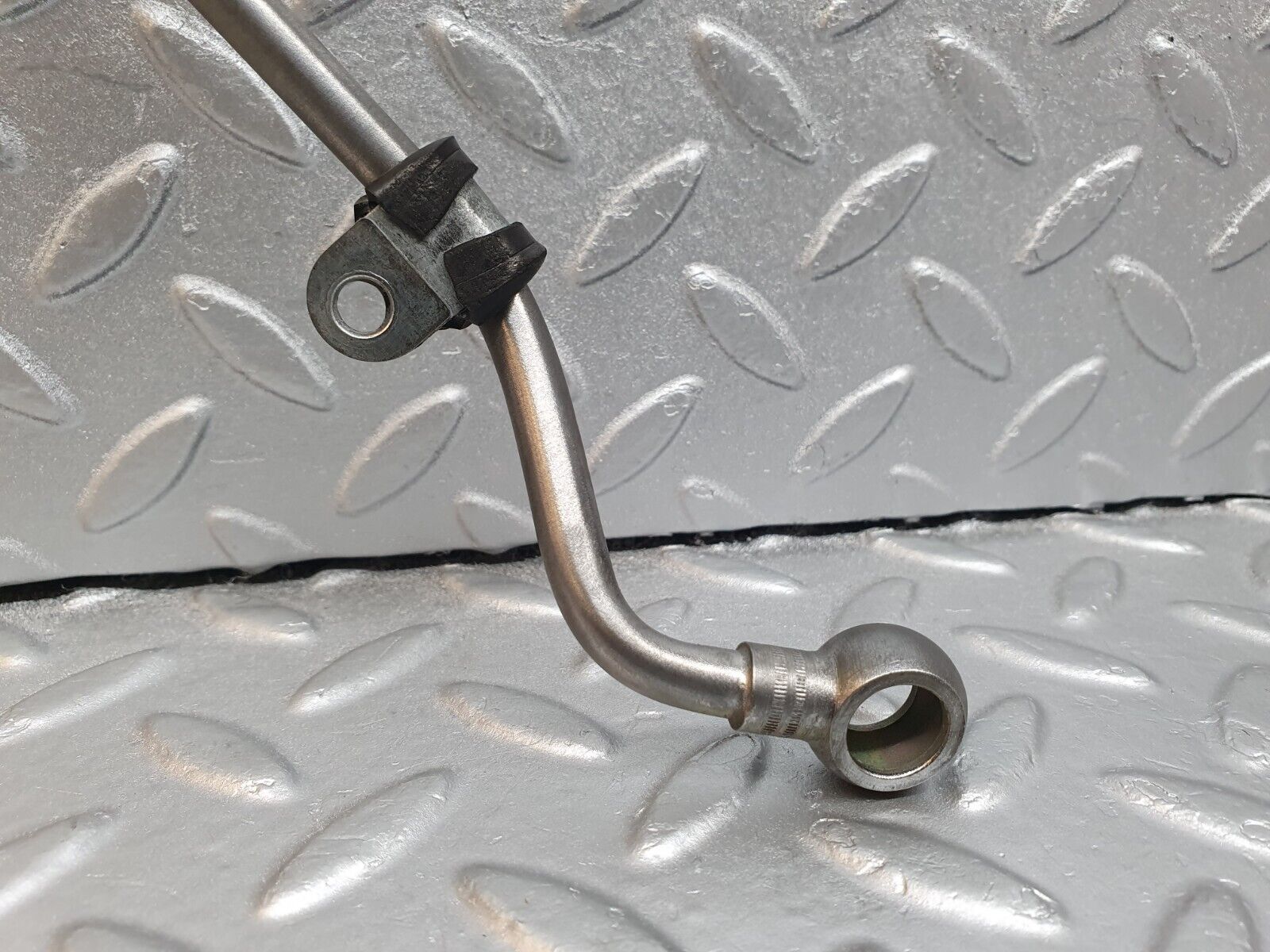 41979 Mercedes-Benz W202 C200 Fuel Injector Rail Hose Pipe