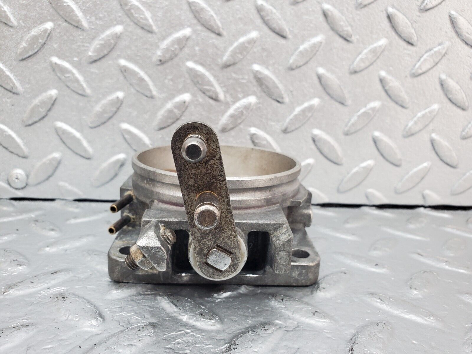 44400 Mercedes-Benz W123 280E Throttle Body Valve