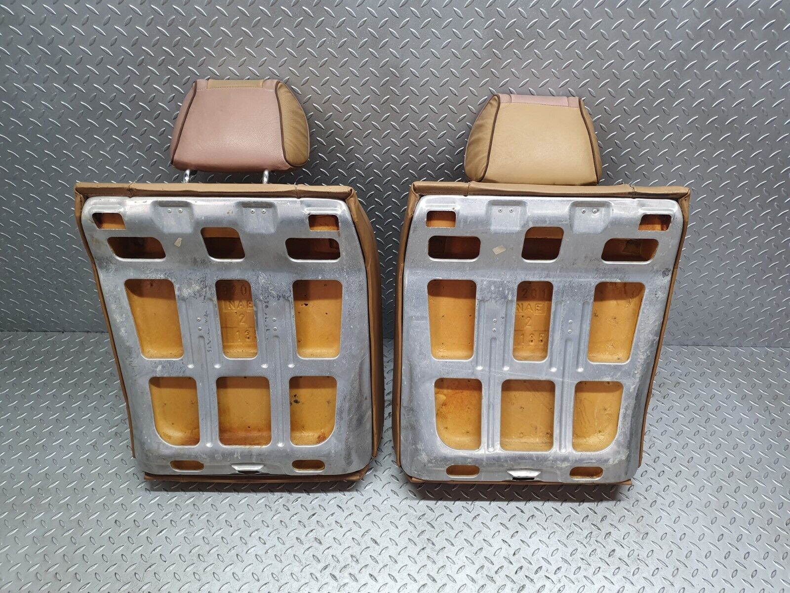 43843 Mercedes-Benz C126 380SEC Coupe Rear Seat Set Leather 1269201416