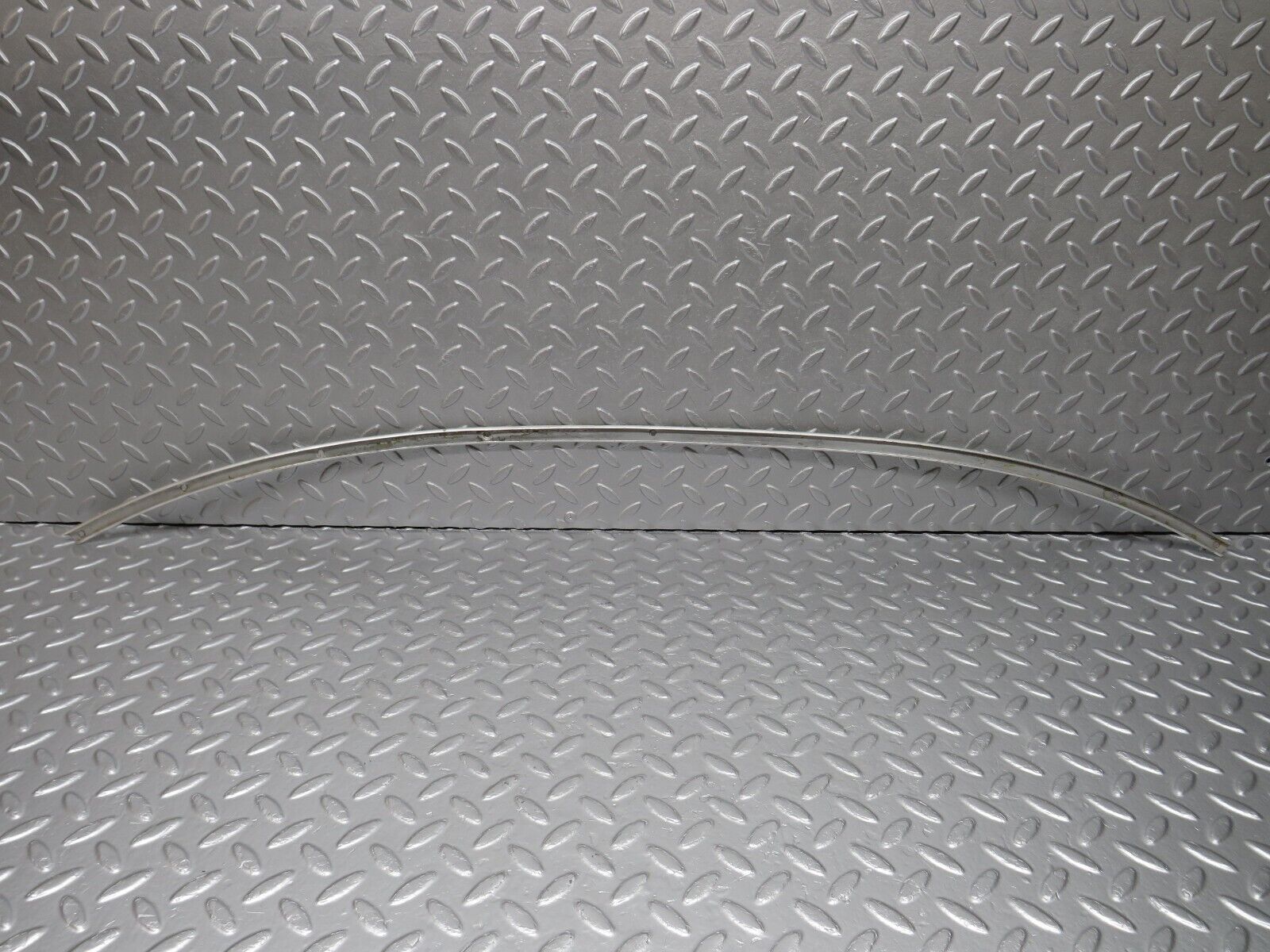 40150 Mercedes-Benz R107 350SL Hardtop Interior Roof Chrome