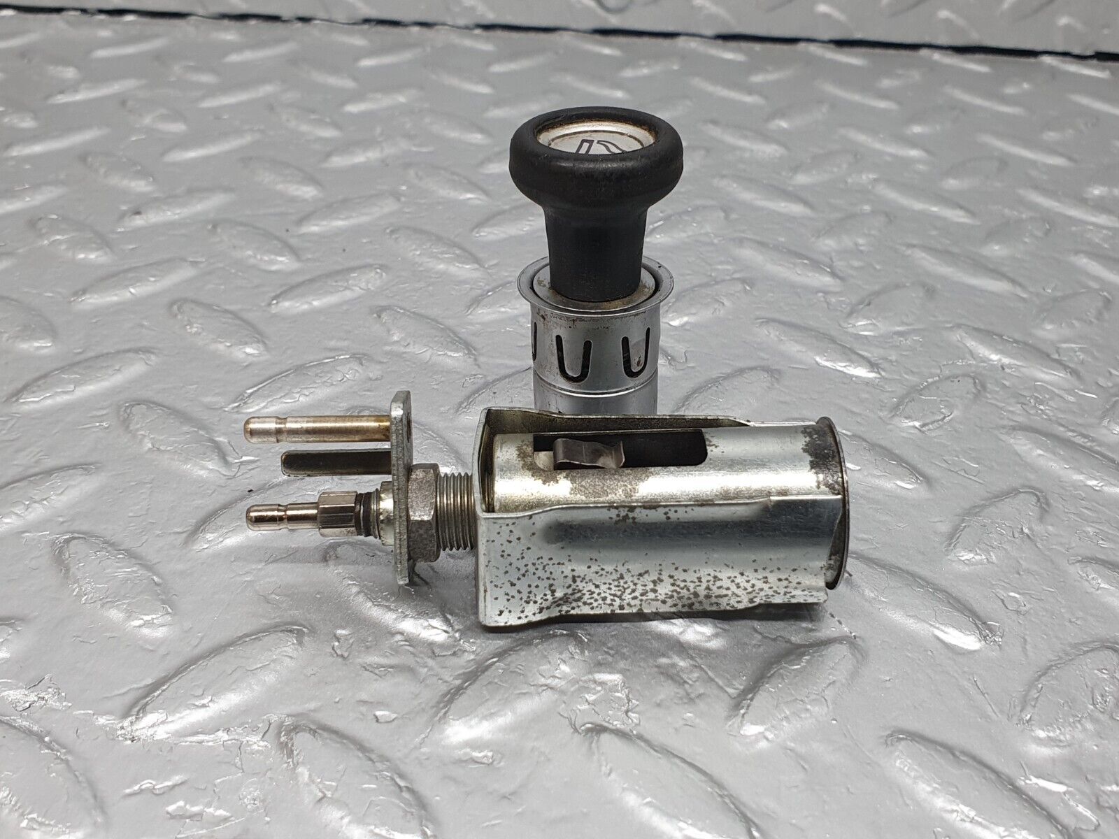 43093 Mercedes-Benz W108 280SE Cigarette Lighter 1108250553