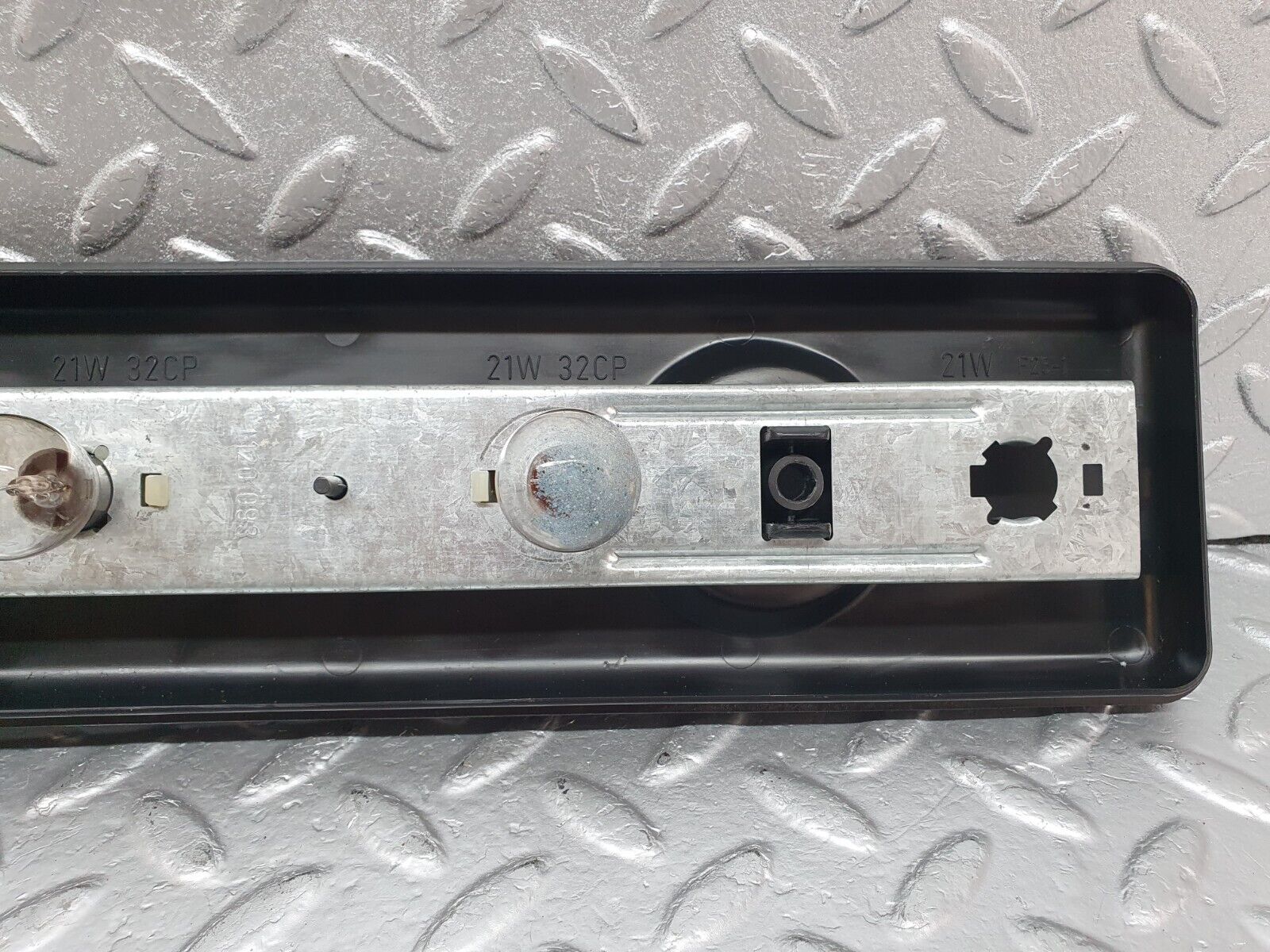 44129 Mercedes-Benz C123 230CE Coupe Tail Light Bulb Holder Left Side 22064L