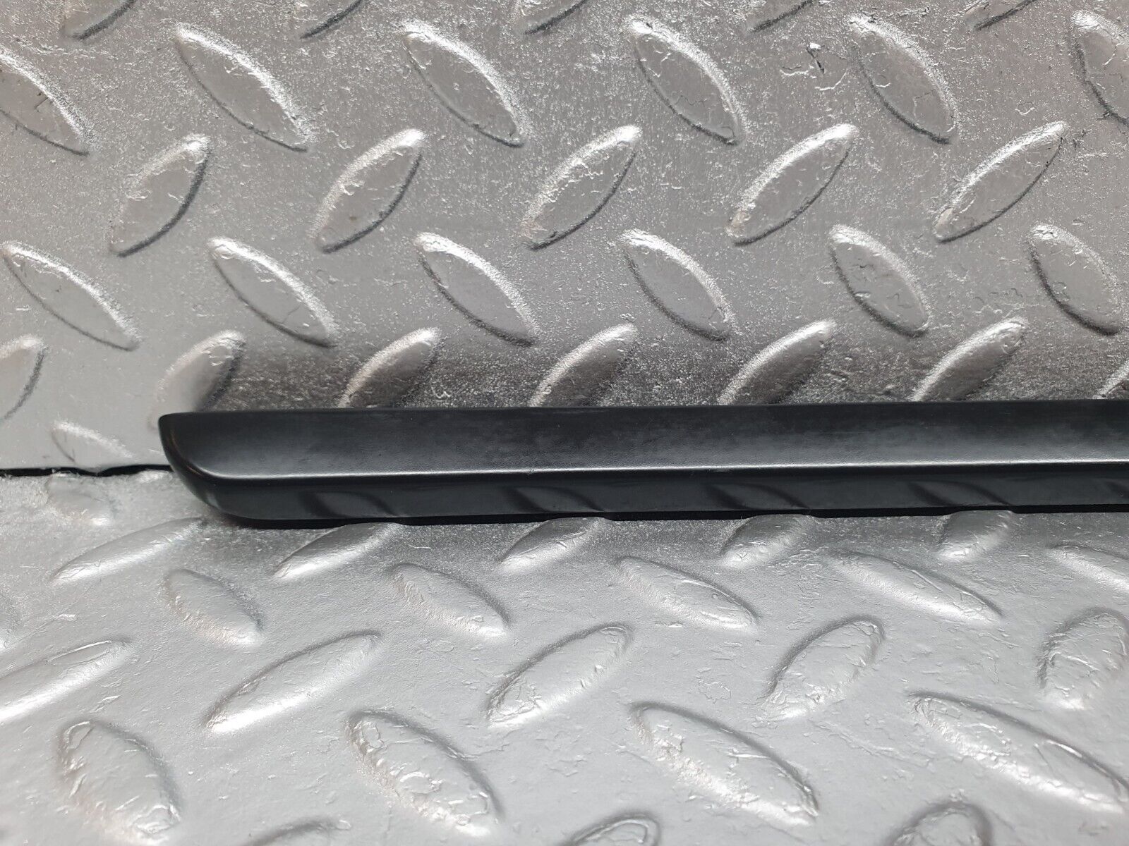 42795 Mercedes-Benz W201 190 2.0L Boot Lid Trunk Lid Handle 2017500193