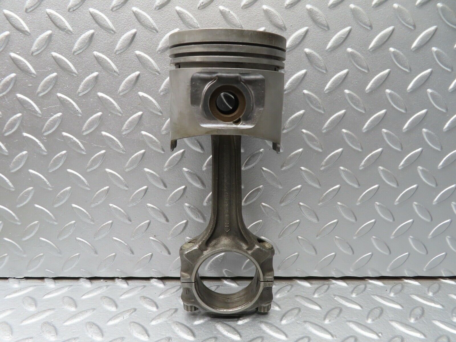 20668 Mercedes-Benz R107 450SL Piston With Connecting Rod 92.00 mm