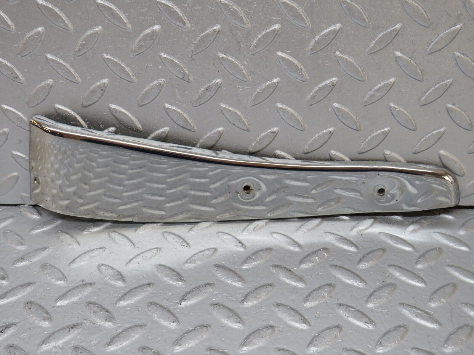 35663 Mercedes-Benz R107 280SL Left Door Chrome Cover