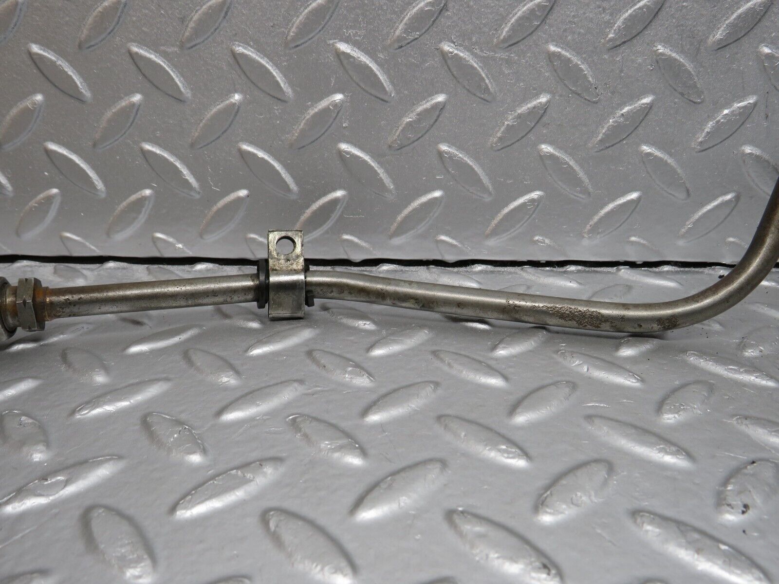 40134 Mercedes-Benz R107 350SL Gearbox Oil Hose Pipe