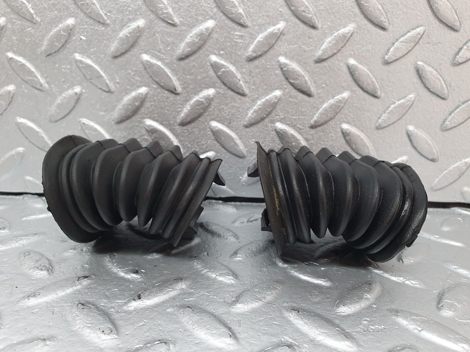 41608 Mercedes-Benz W124 200E Rear Door Wire Protector Rubber 1268210597