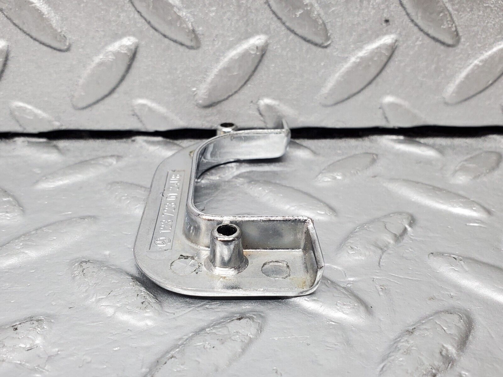 45558 Mercedes-Benz W126 420SE Interior Chrome Door Latch Trim Left 1237230124