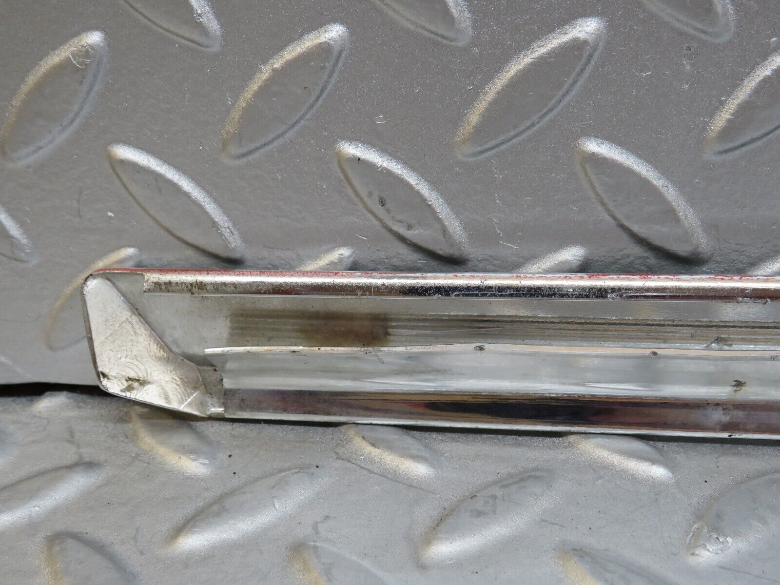 35373 Mercedes-Benz R107 280SL Left Door Chrome Trim