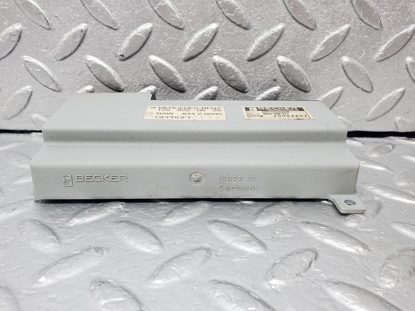 45548 Mercedes-Benz W126 420SE Alarm Control Module Unit 1268200626