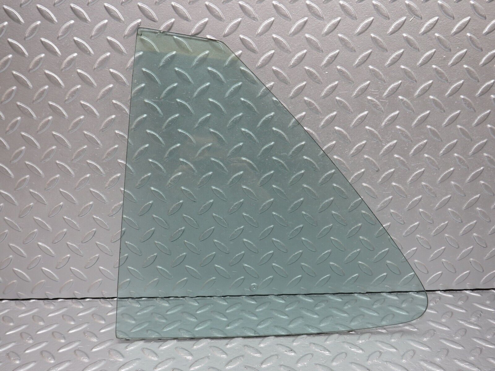 40156 Mercedes-Benz R107 350SL Hardtop Quarter Window Glass Right Side