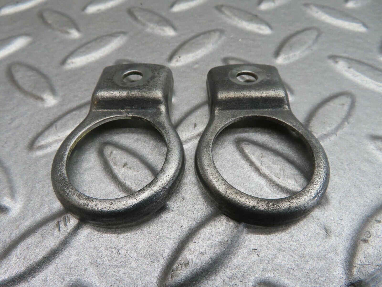 13754 Mercedes-Benz R107 450SL Fuel Injector Bracket