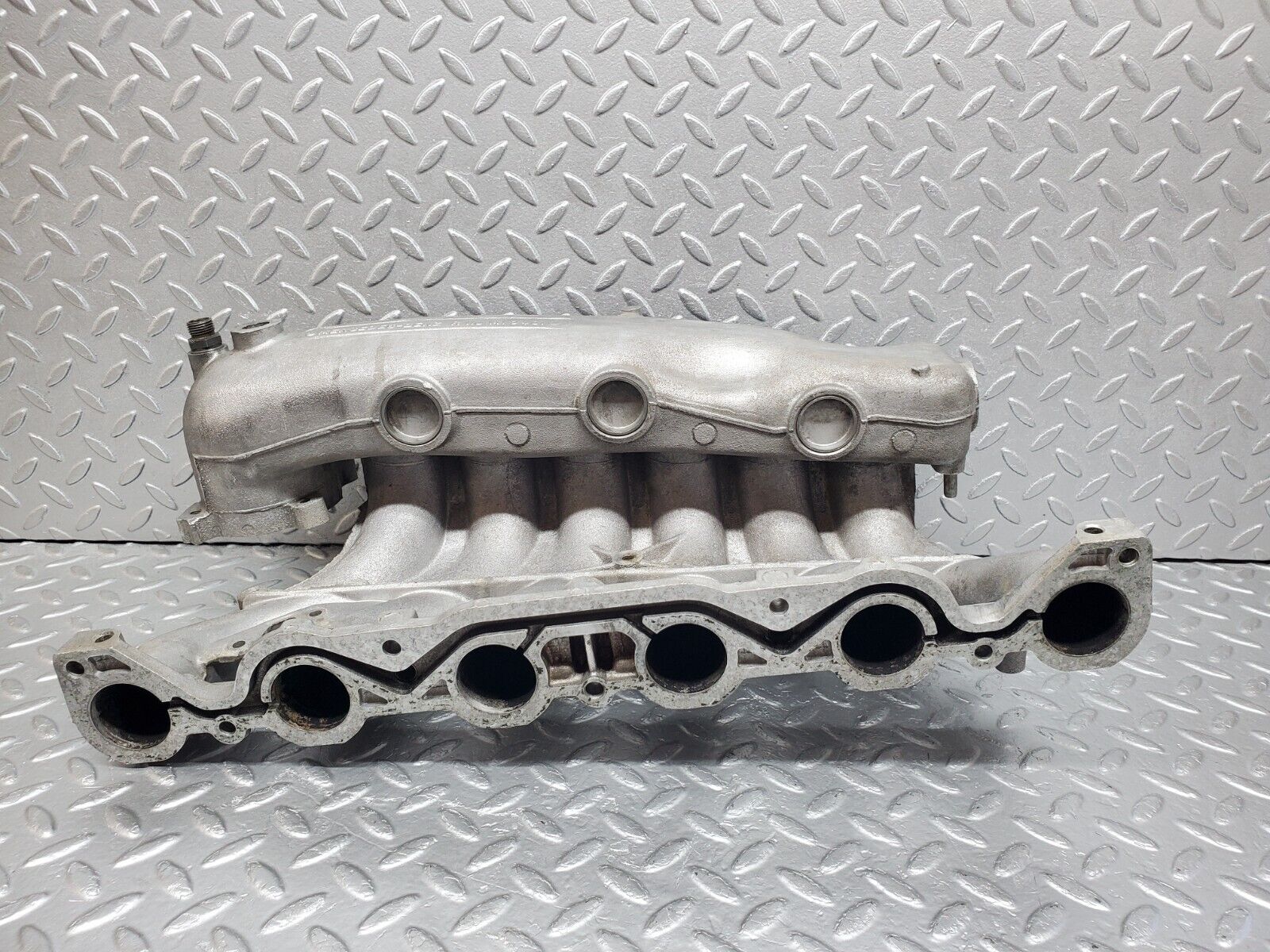 45391 Mercedes-Benz 280E M110.983 Air Intake Manifold 1101413401