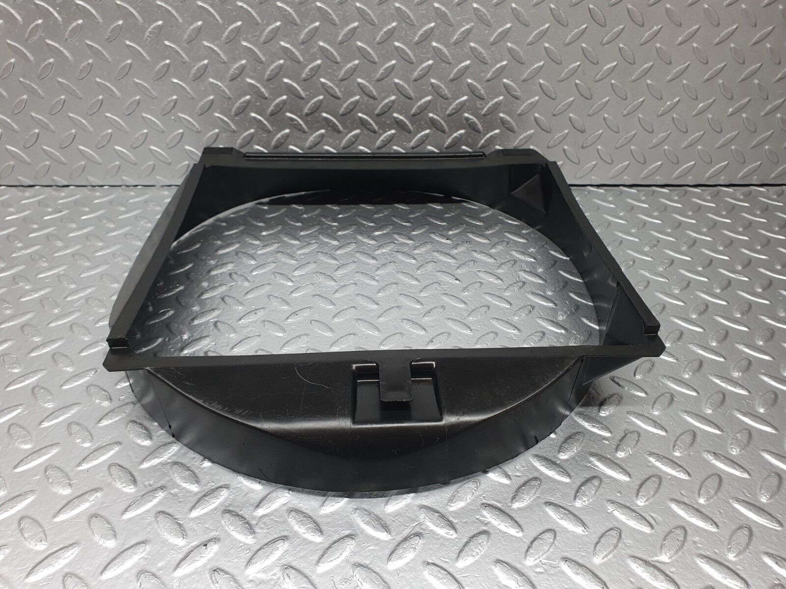 42882 Mercedes-Benz W201 190 2.0L Engine Fan Shroud 2015050755