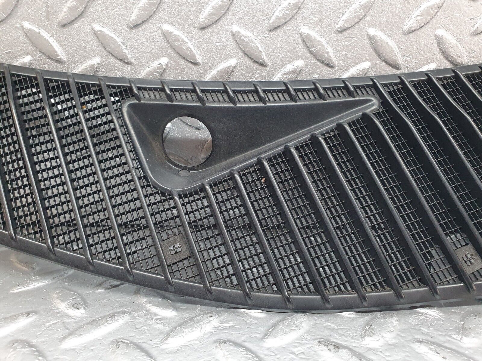 43901 Mercedes-Benz C123 230CE Coupe Air Intake Grill Right Side 1238363065