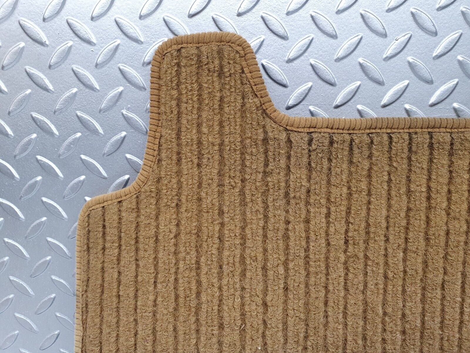 41636 Mercedes-Benz W124 200E Rear Left Floor Carpet Mat Palomino