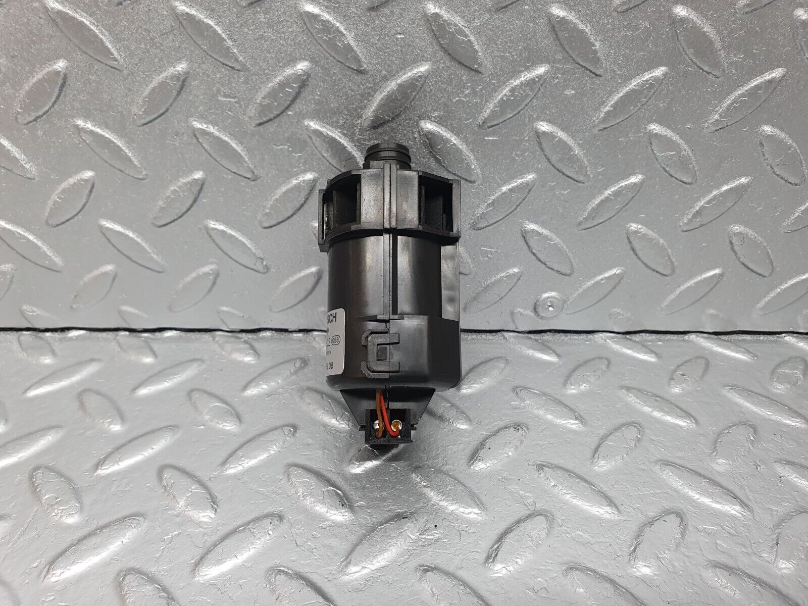 41670 Mercedes-Benz W124 200E Temperature Sensor Bosch 0008301908 0130002802