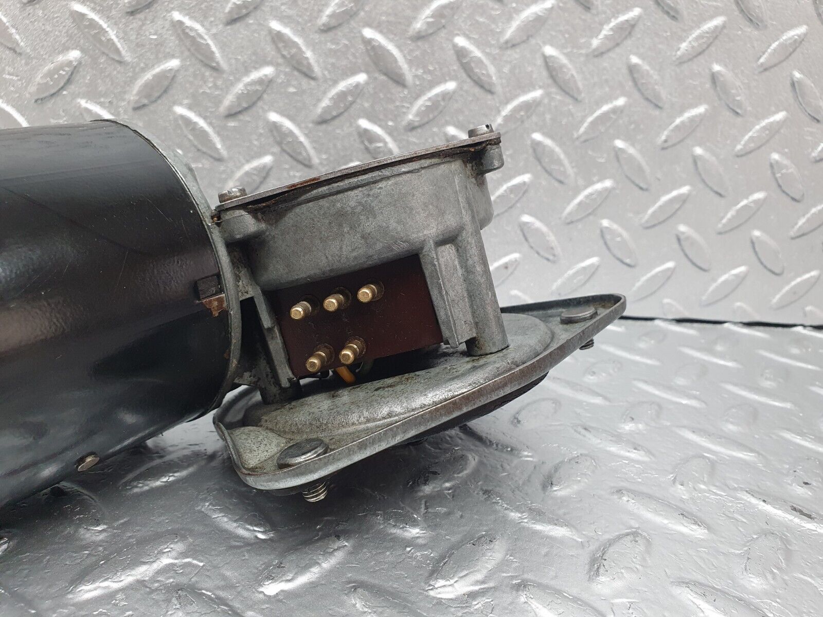 43356 Mercedes-Benz W108 280SE Wiper Motor Bosch 0390446055