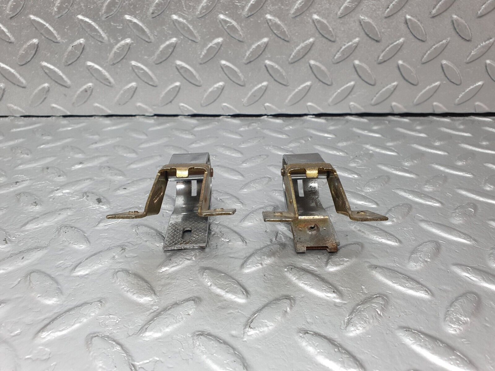 43370 Mercedes-Benz W108 280SE Glove Box Door Hinge 2X