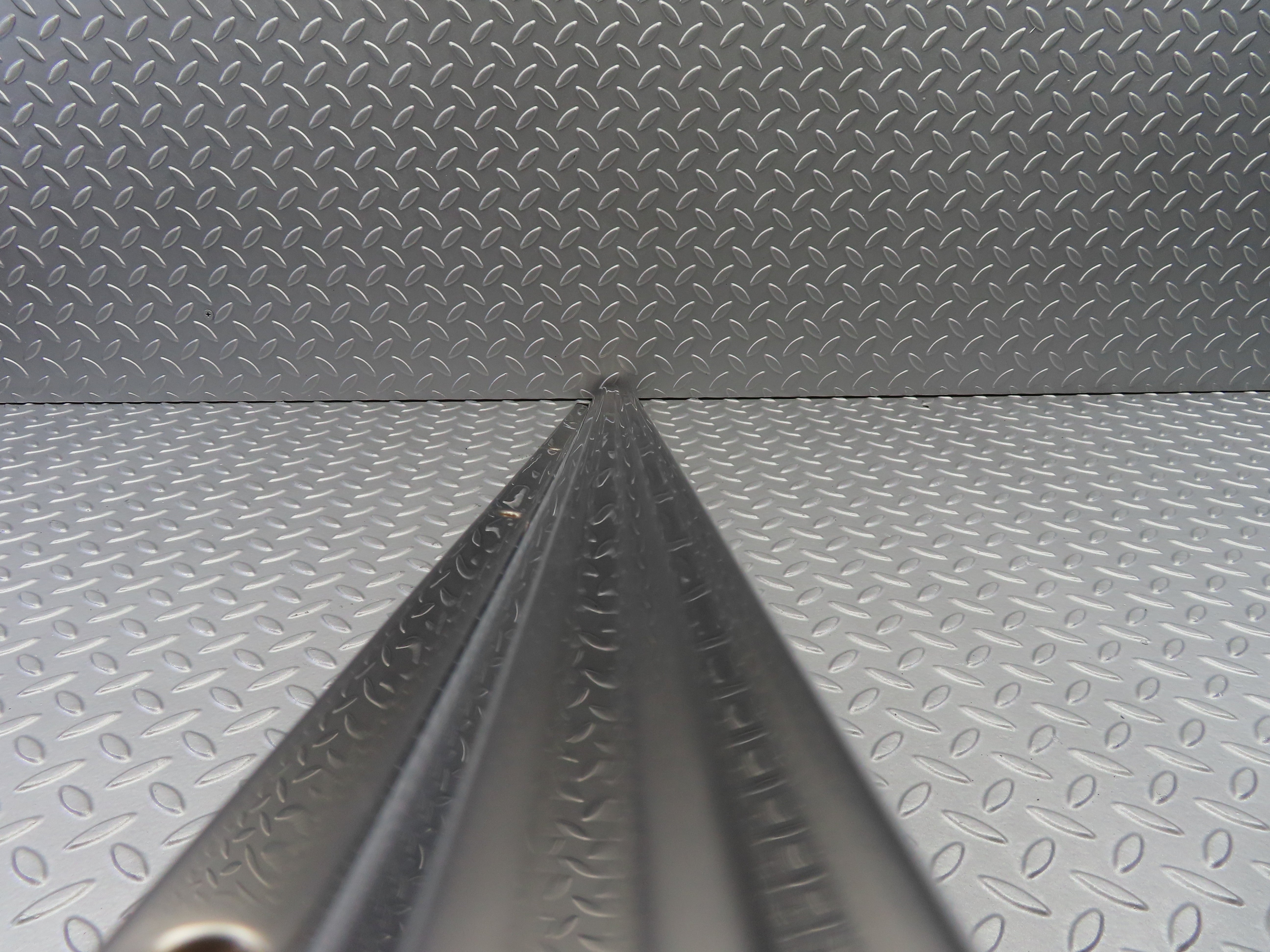 39867 Mercedes-Benz C107 350SLC Coupe Left Door Sill Chrome