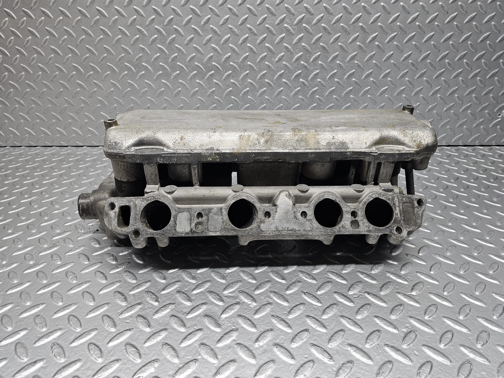 7130 Mercedes-Benz C107 350SLC Coupe Inlet Intake Manifold 1161412501