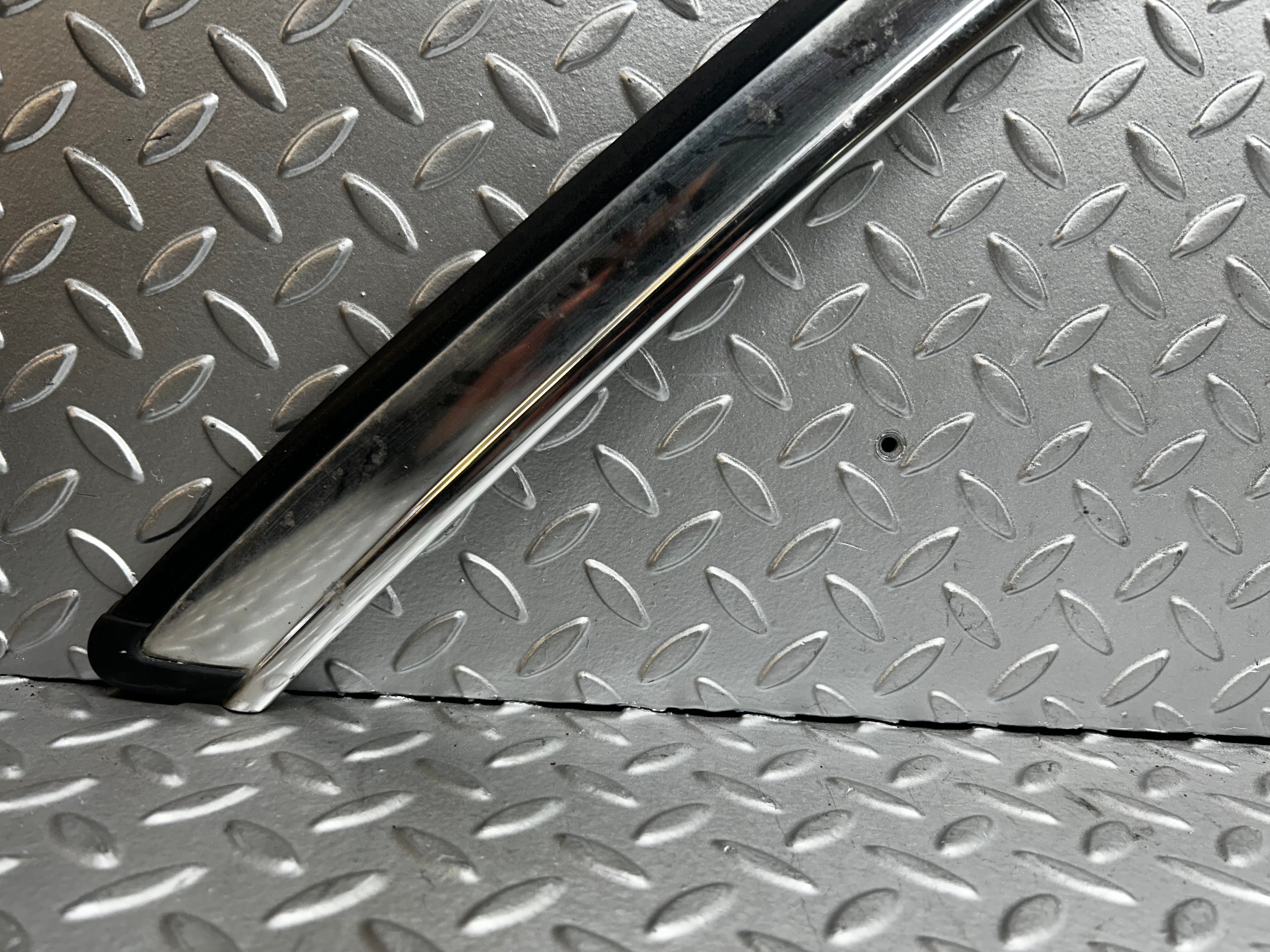 7811 Mercedes-Benz S123 230TE Wagon Roof Chrome Trim Right Side