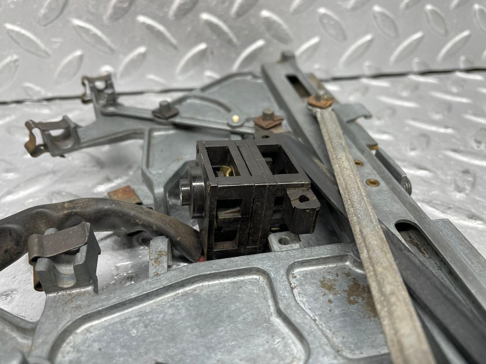 20969 Mercedes-Benz W114 250CE Coupe Heater Control Switch 1158300485