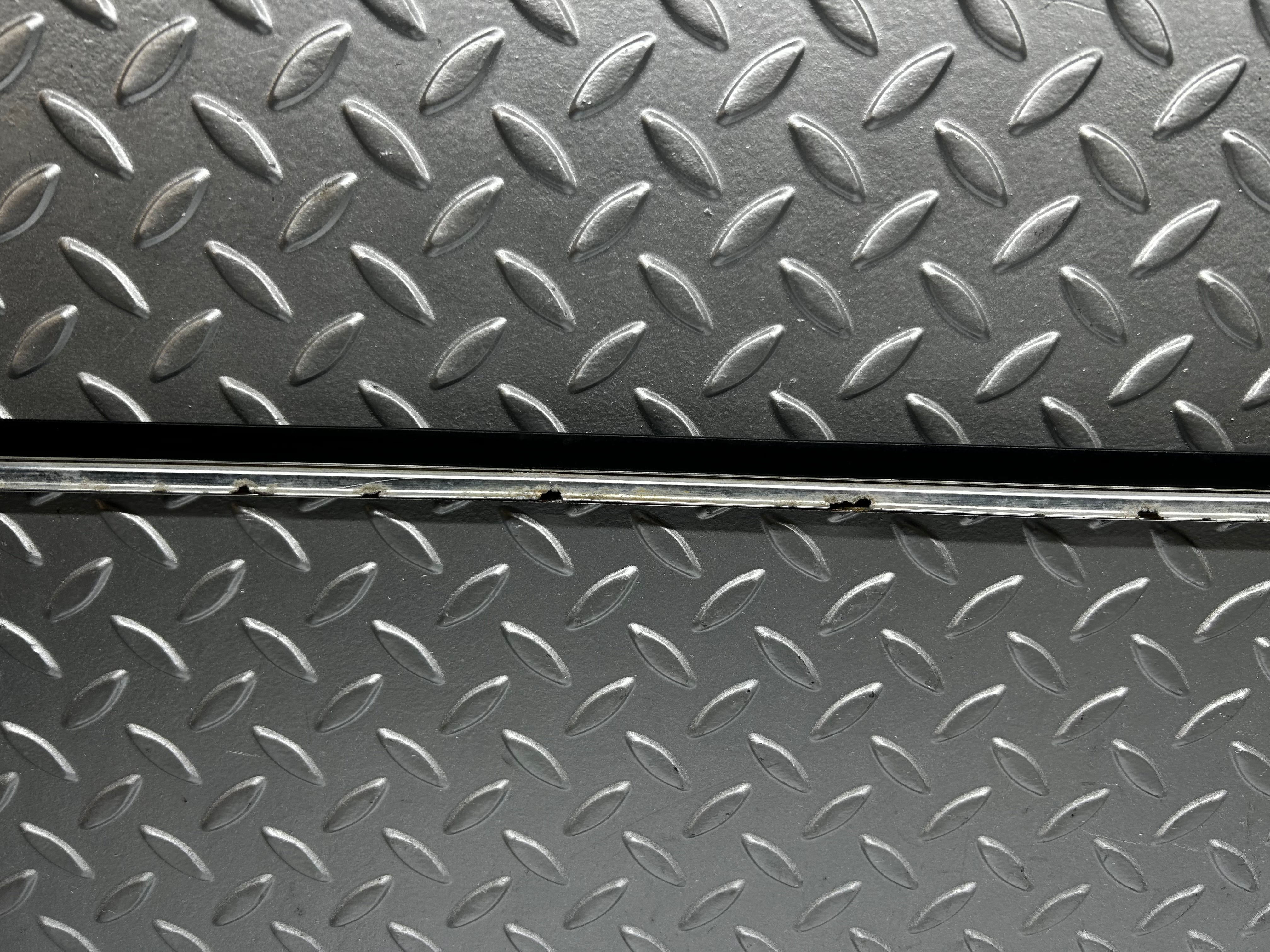 7811 Mercedes-Benz S123 230TE Wagon Roof Chrome Trim Right Side