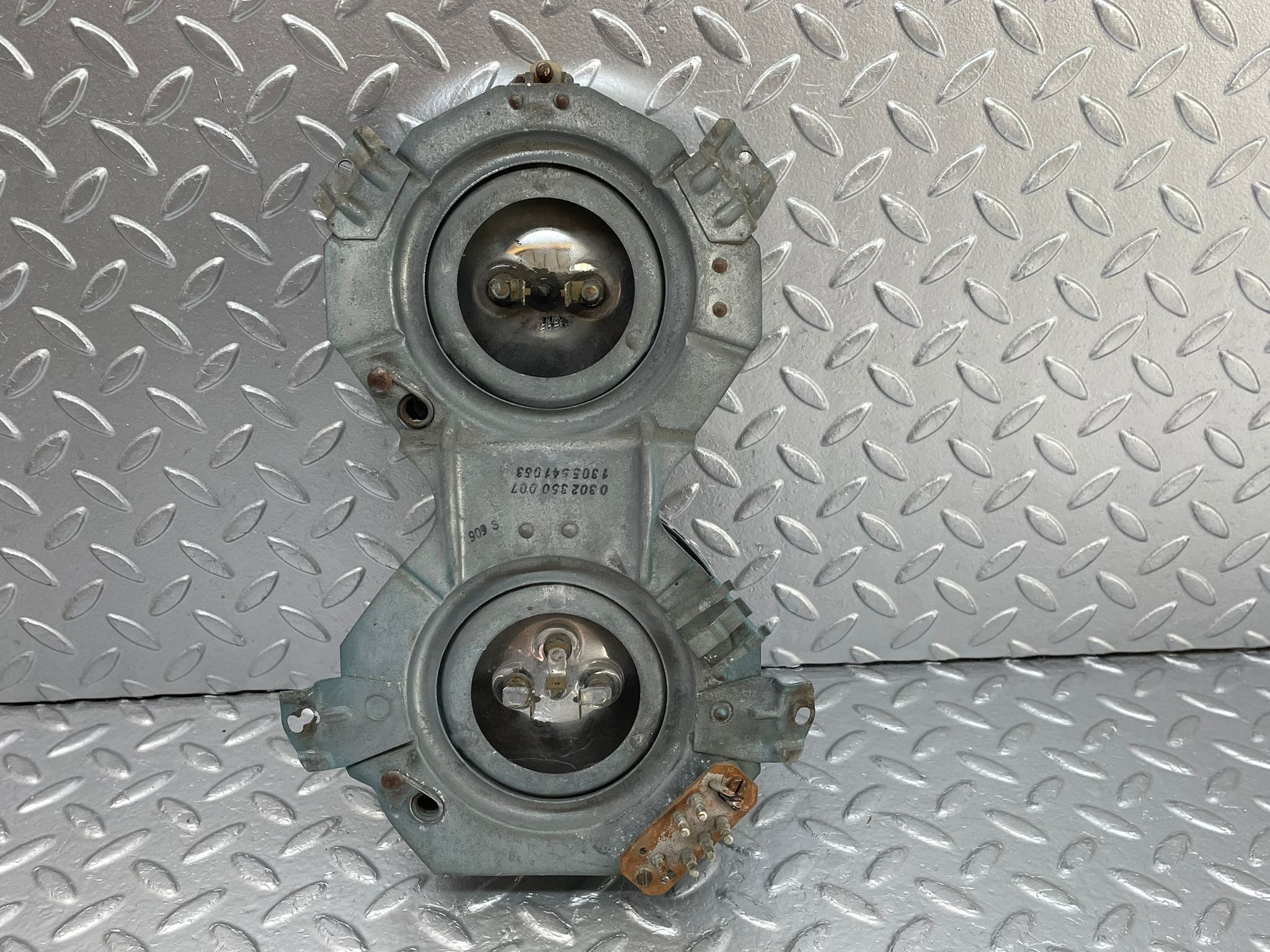 12656 Mercedes-Benz W111 220SE Headlight Left/Right 0302350007