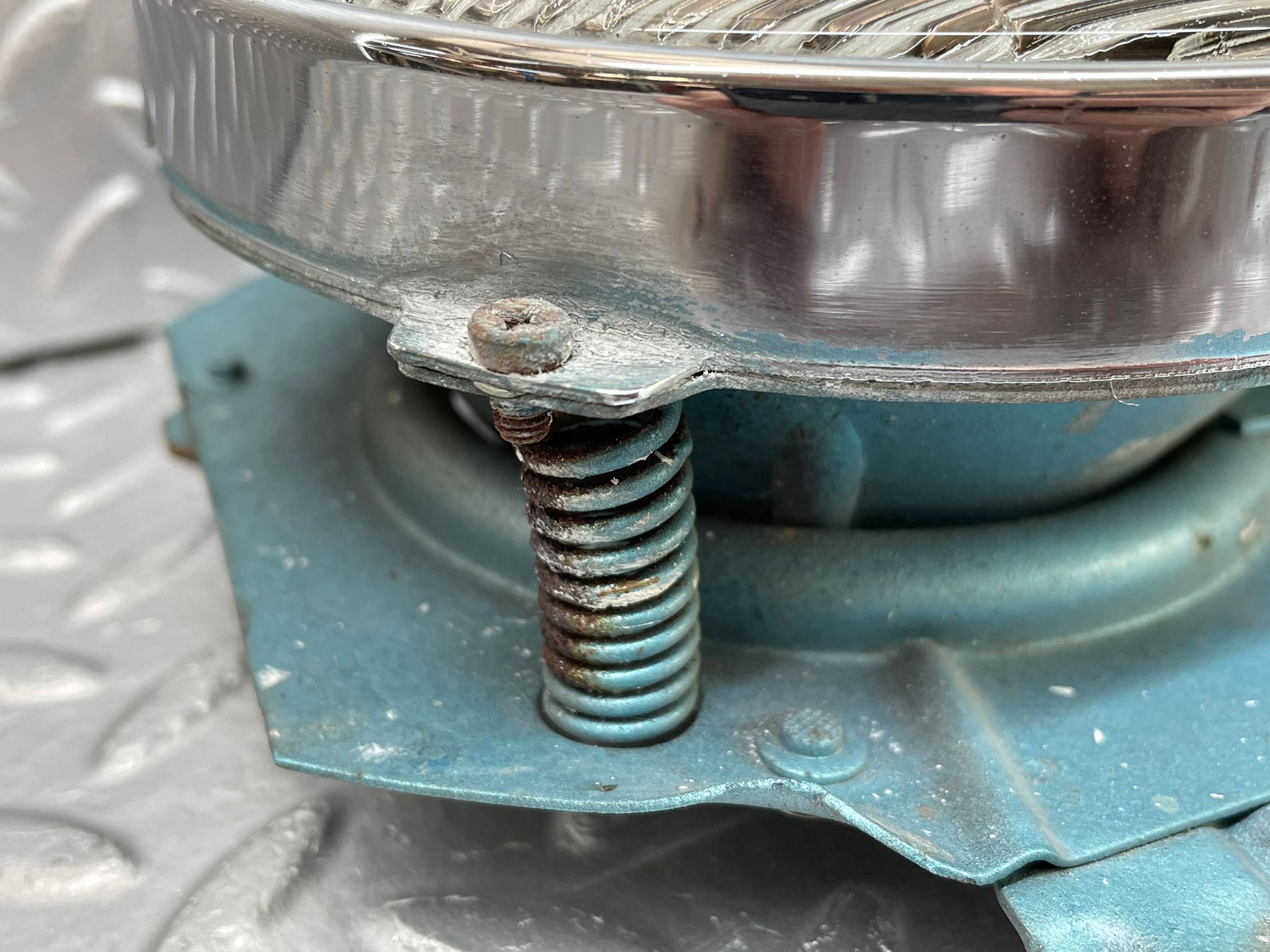 12656 Mercedes-Benz W111 220SE Headlight Left/Right 0302350007