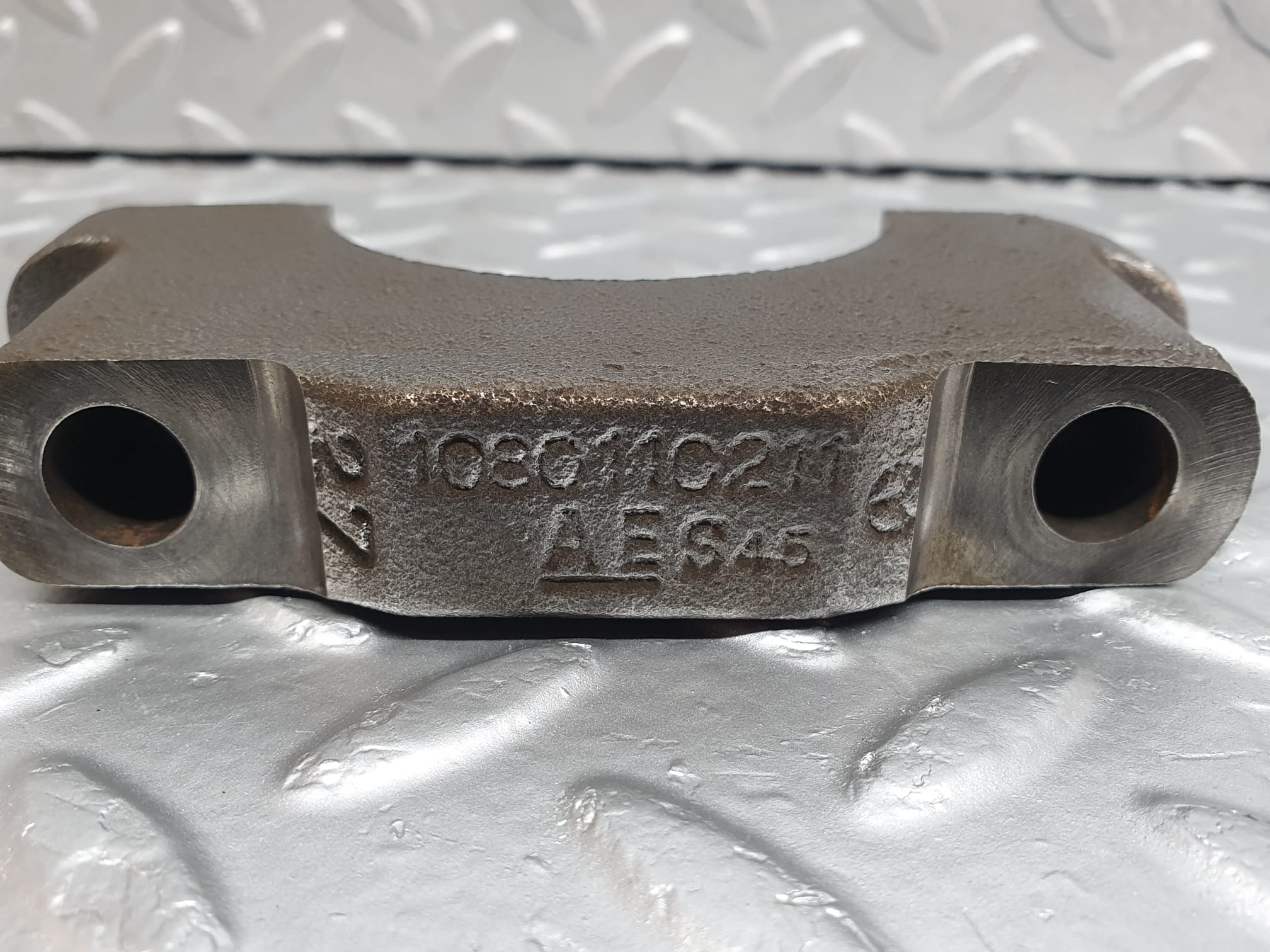 4794 Mercedes-Benz W114 280CE Coupe Crankshaft Bearing Holder Block 1080110211