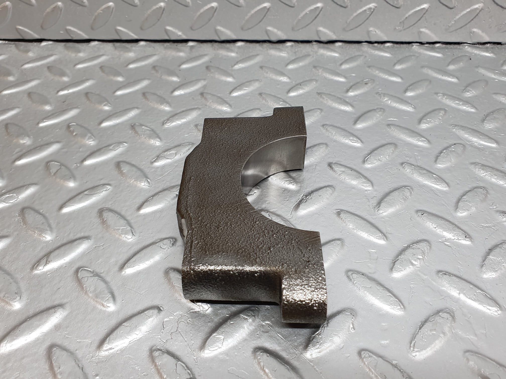 4794 Mercedes-Benz W114 280CE Coupe Crankshaft Bearing Holder Block 1080110211