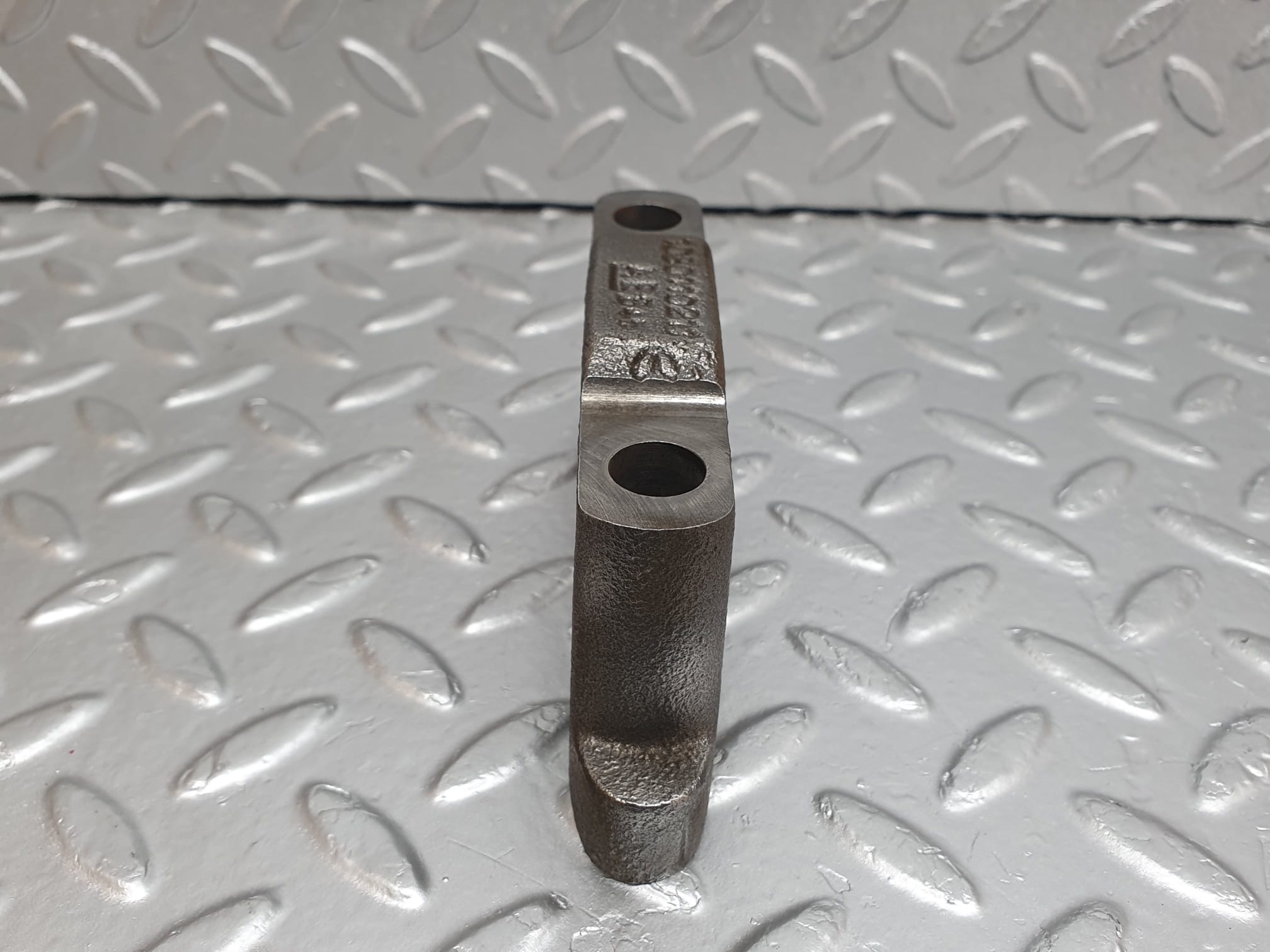 4793 Mercedes-Benz W114 280CE Coupe Crankshaft Bearing Holder Block 1080110211