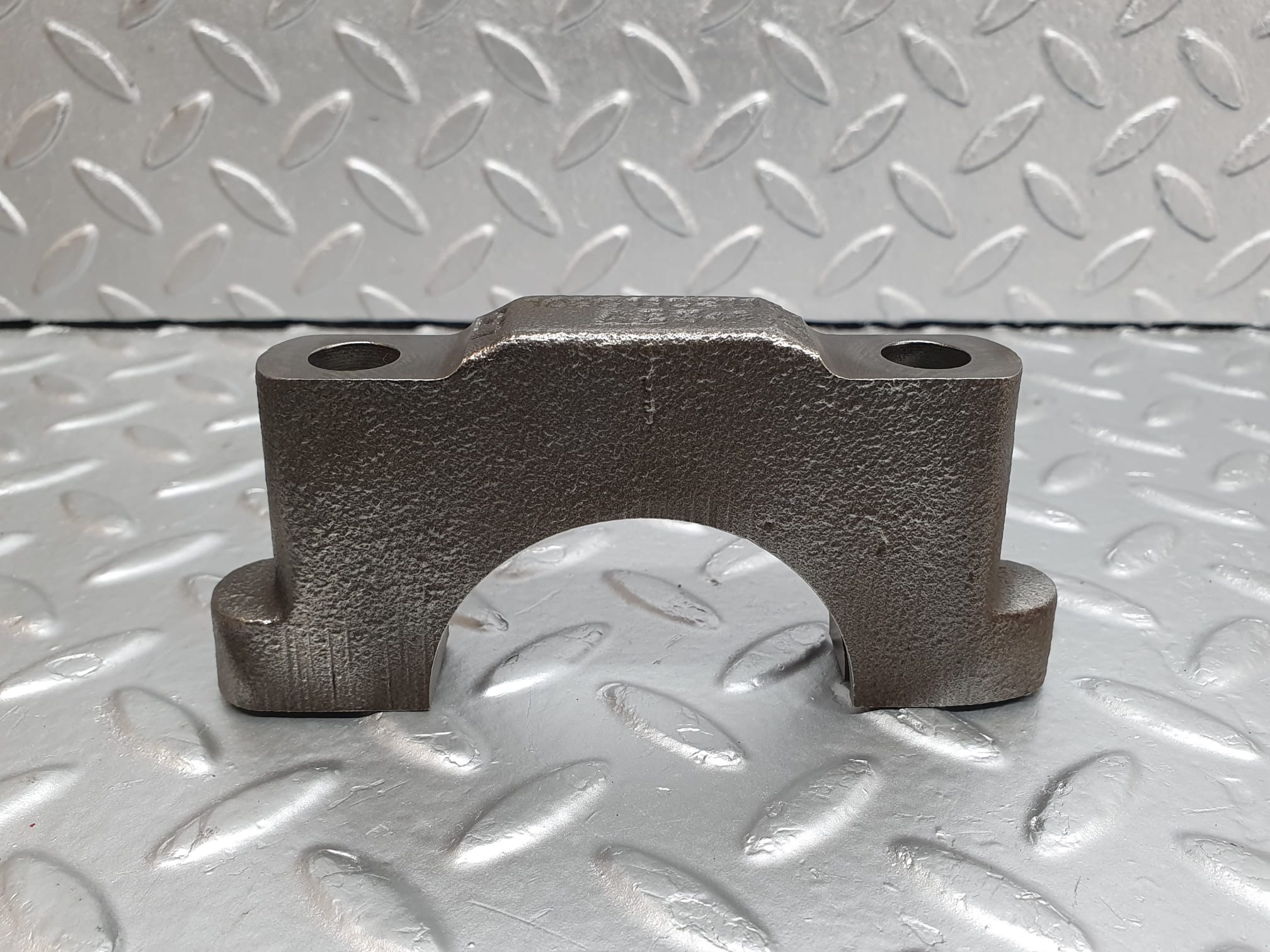 4793 Mercedes-Benz W114 280CE Coupe Crankshaft Bearing Holder Block 1080110211