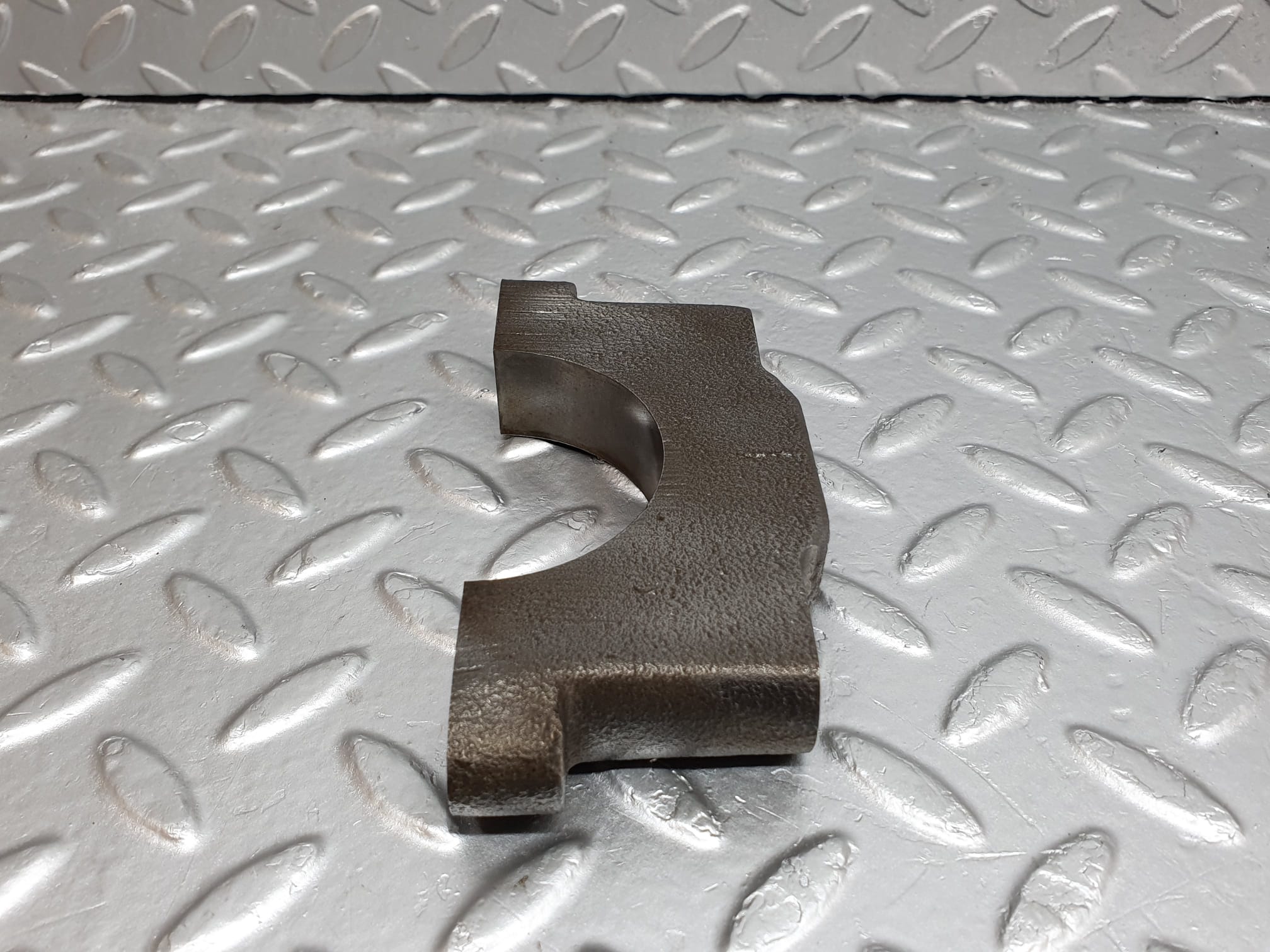 4793 Mercedes-Benz W114 280CE Coupe Crankshaft Bearing Holder Block 1080110211