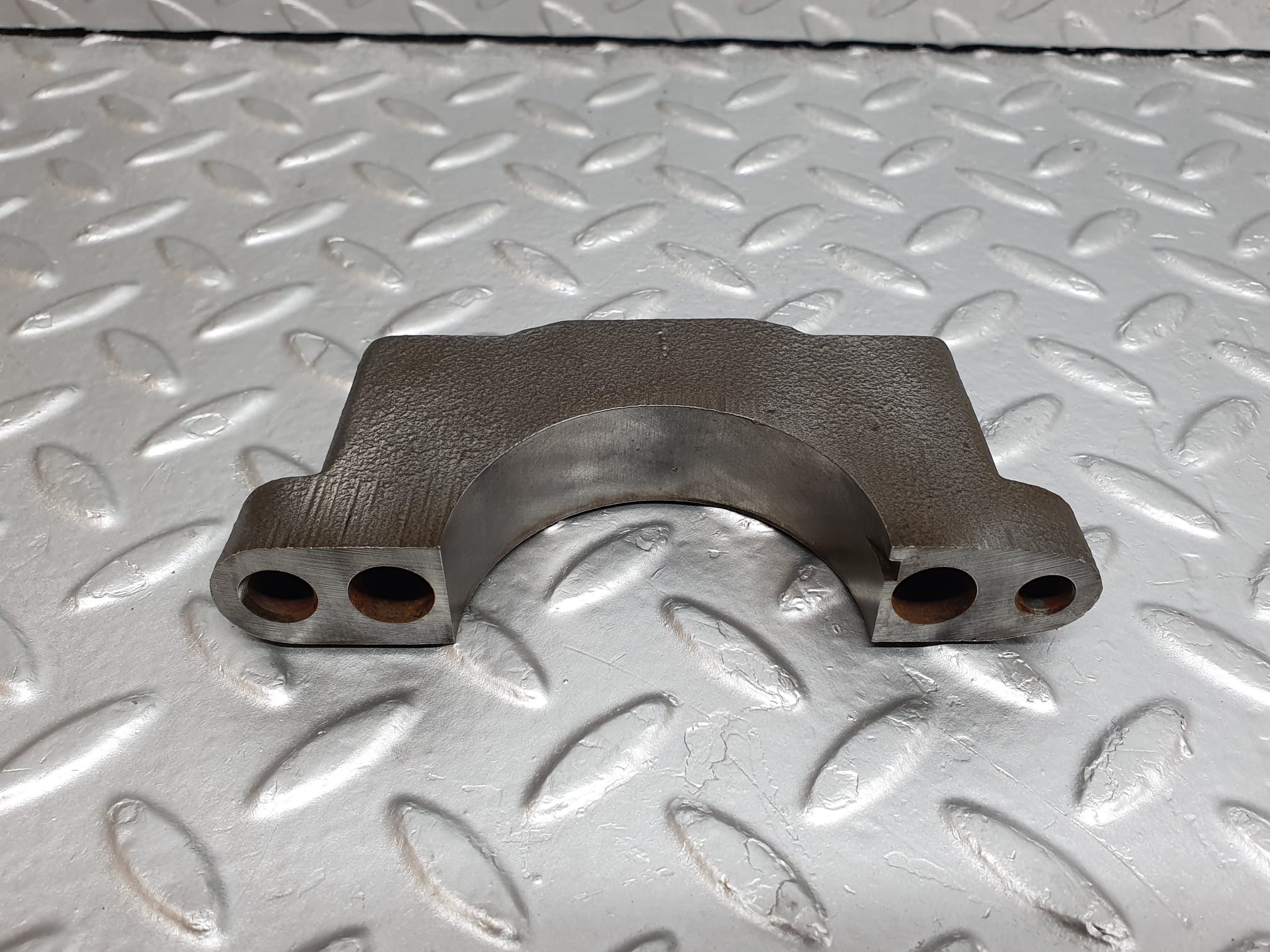 4793 Mercedes-Benz W114 280CE Coupe Crankshaft Bearing Holder Block 1080110211