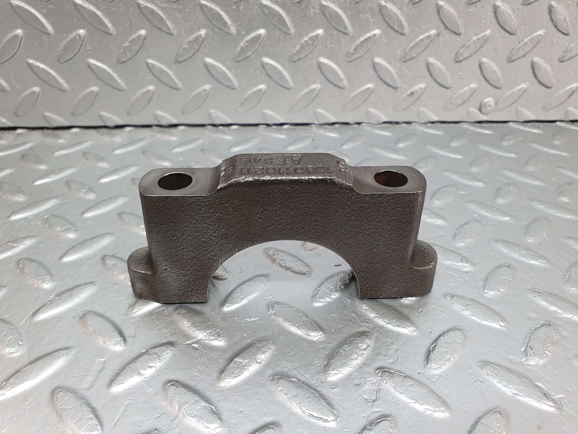 4795 Mercedes-Benz W114 280CE Coupe Crankshaft Bearing Holder Block 1080110211