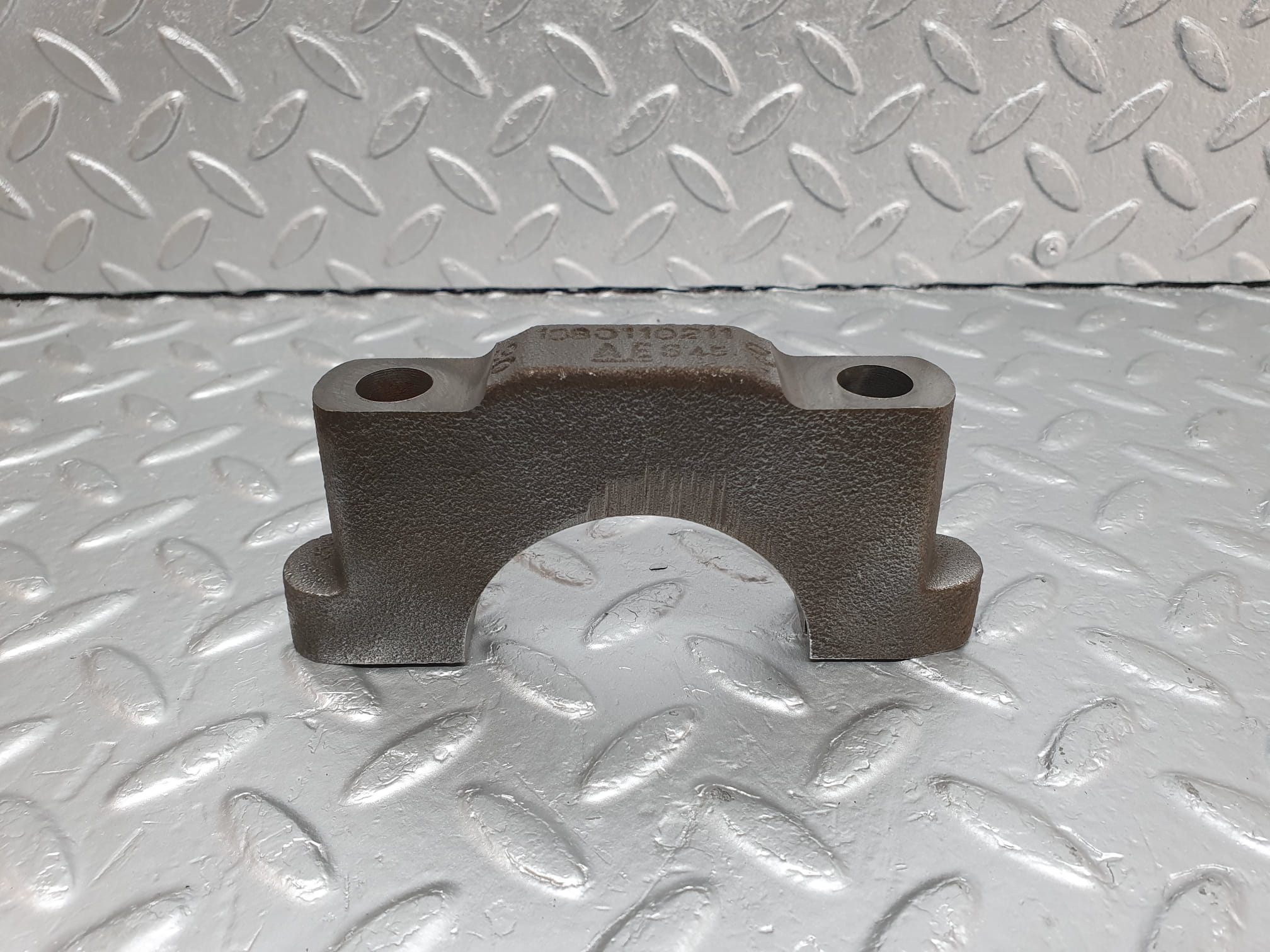 4795 Mercedes-Benz W114 280CE Coupe Crankshaft Bearing Holder Block 1080110211