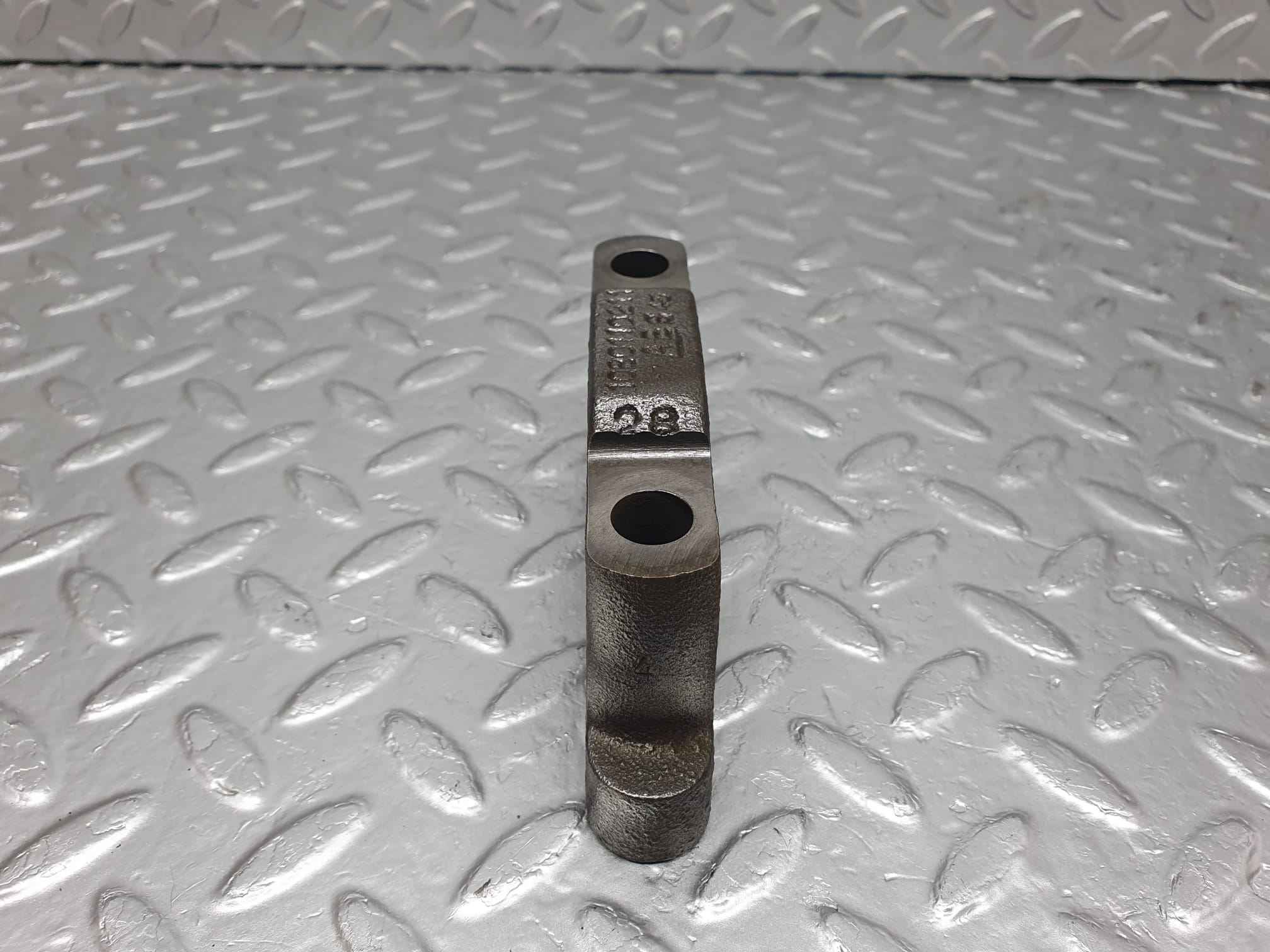 4798 Mercedes-Benz W114 280CE Coupe Crankshaft Bearing Holder Block 1080110211