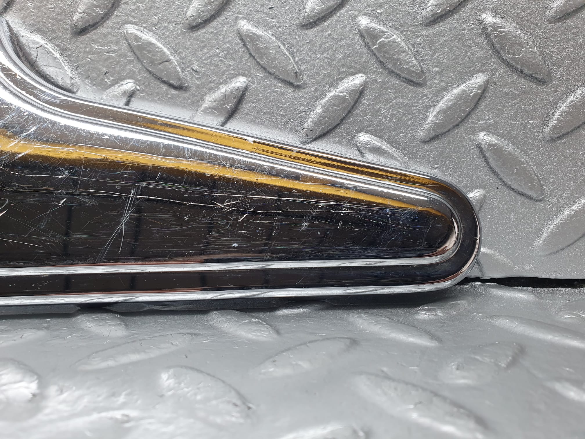 43088 Mercedes-Benz W108 280SE Seat Hinge Chrome Cover Right 1089130828