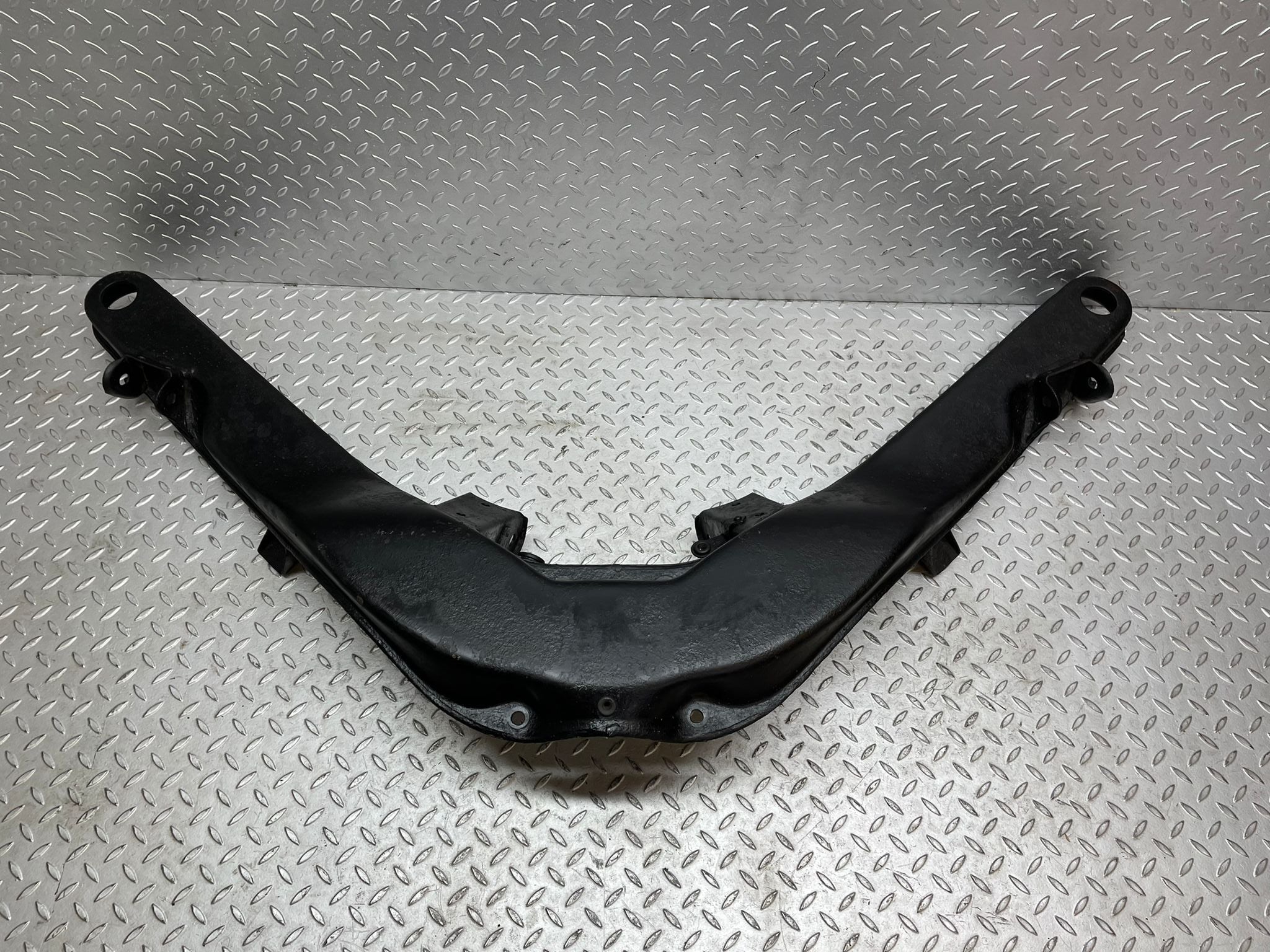 3059 Mercedes-Benz C123 280CE Rear Subframe Axle Carrier Suspension