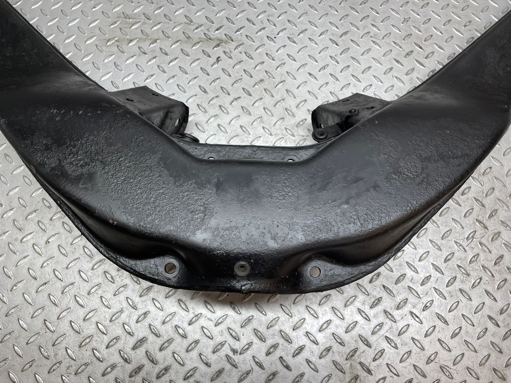 3059 Mercedes-Benz C123 280CE Rear Subframe Axle Carrier Suspension