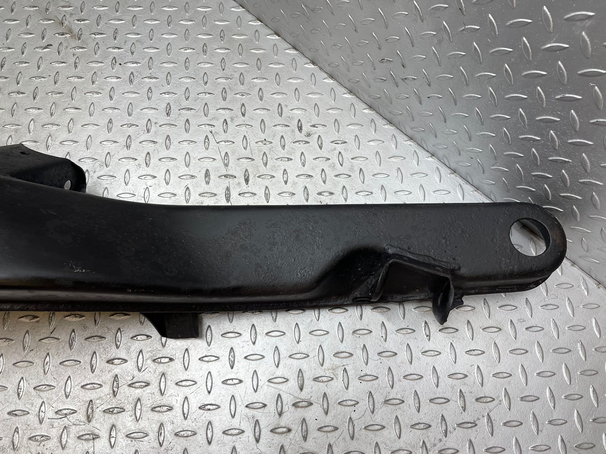 3059 Mercedes-Benz C123 280CE Rear Subframe Axle Carrier Suspension