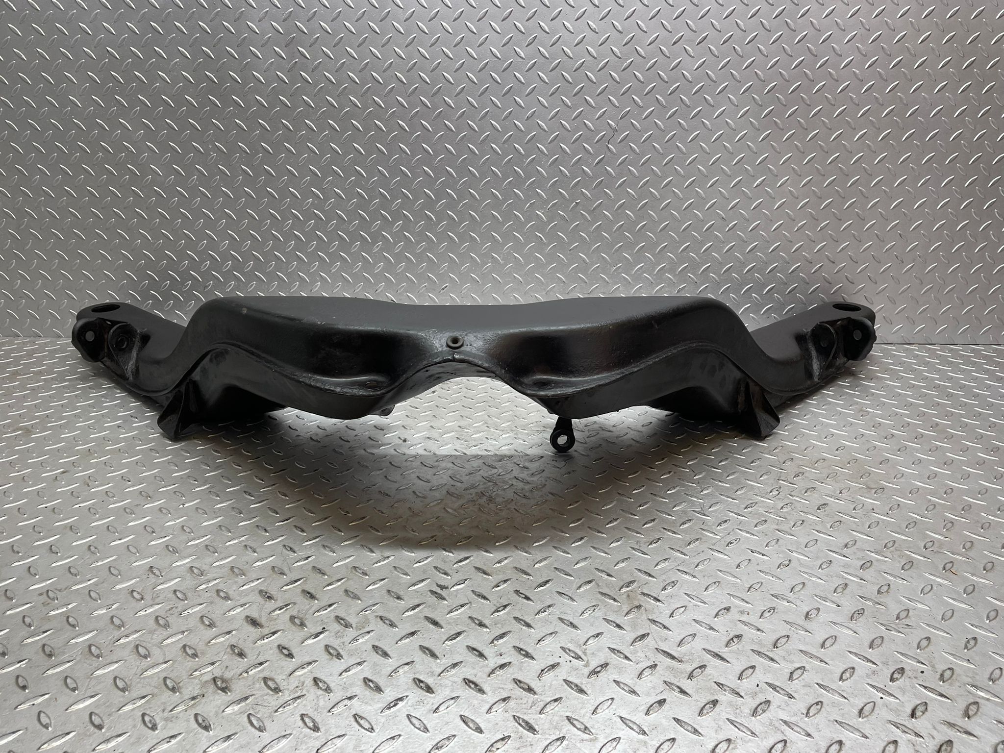 3059 Mercedes-Benz C123 280CE Rear Subframe Axle Carrier Suspension