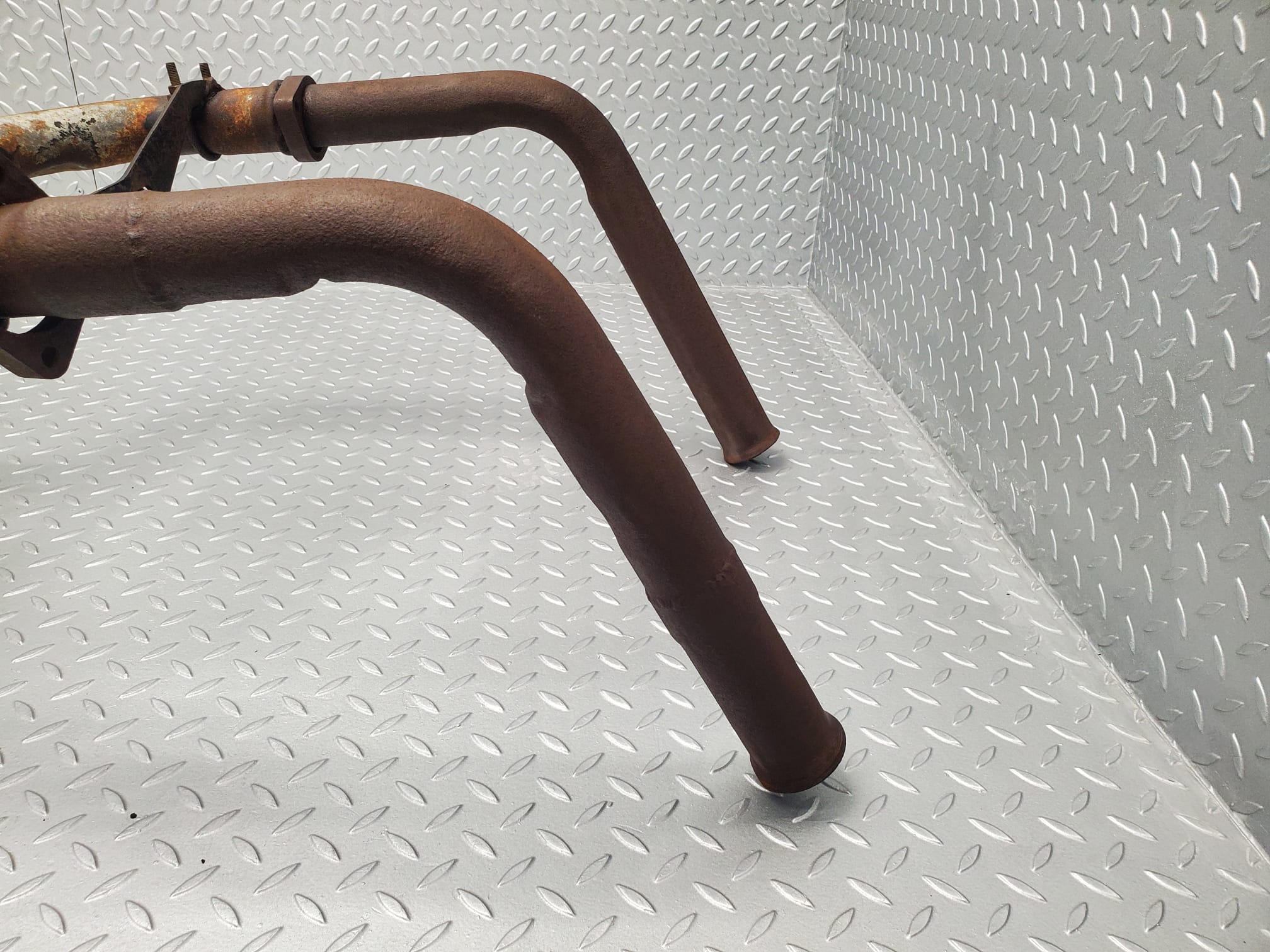 6357 Mercedes-Benz W126 380SE Centre Exhaust Silencer