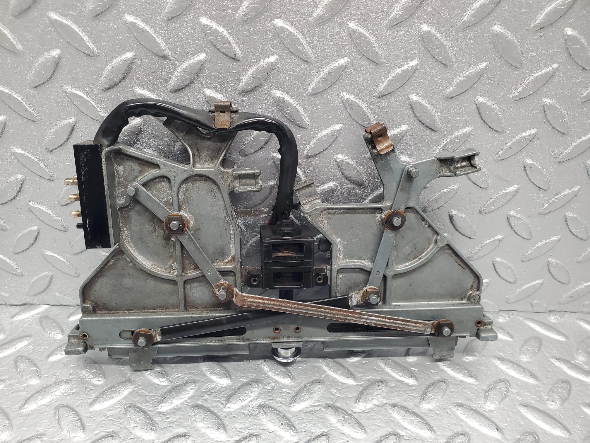 8978 Mercedes-Benz W115 Heater Control Panel With Knob 1158300266