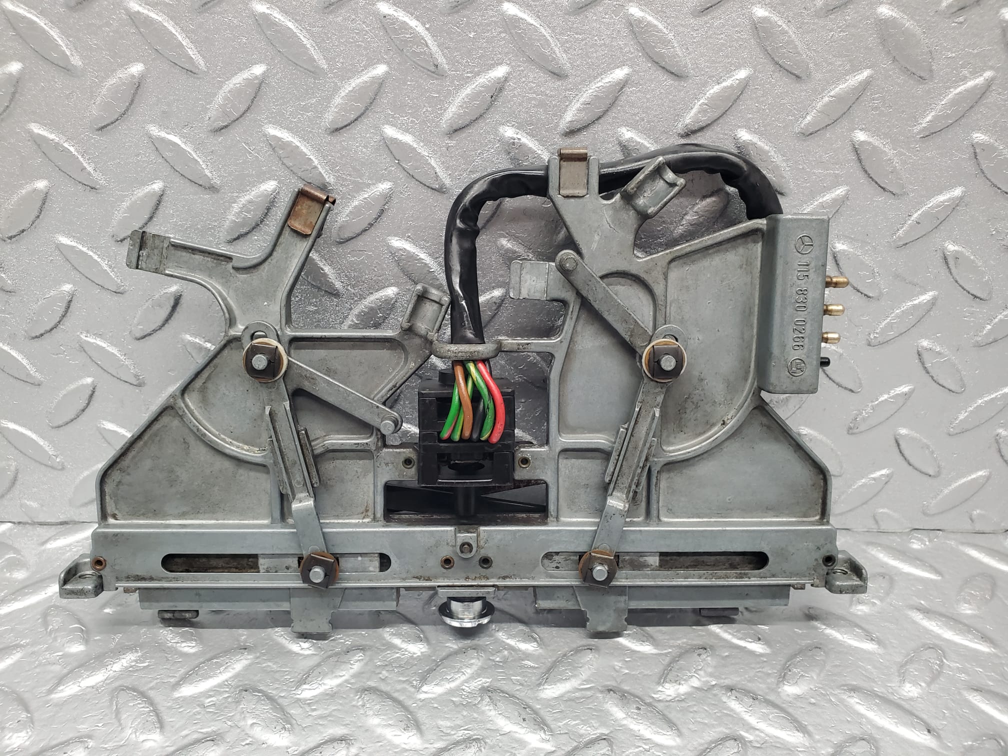 8978 Mercedes-Benz W115 Heater Control Panel With Knob 1158300266