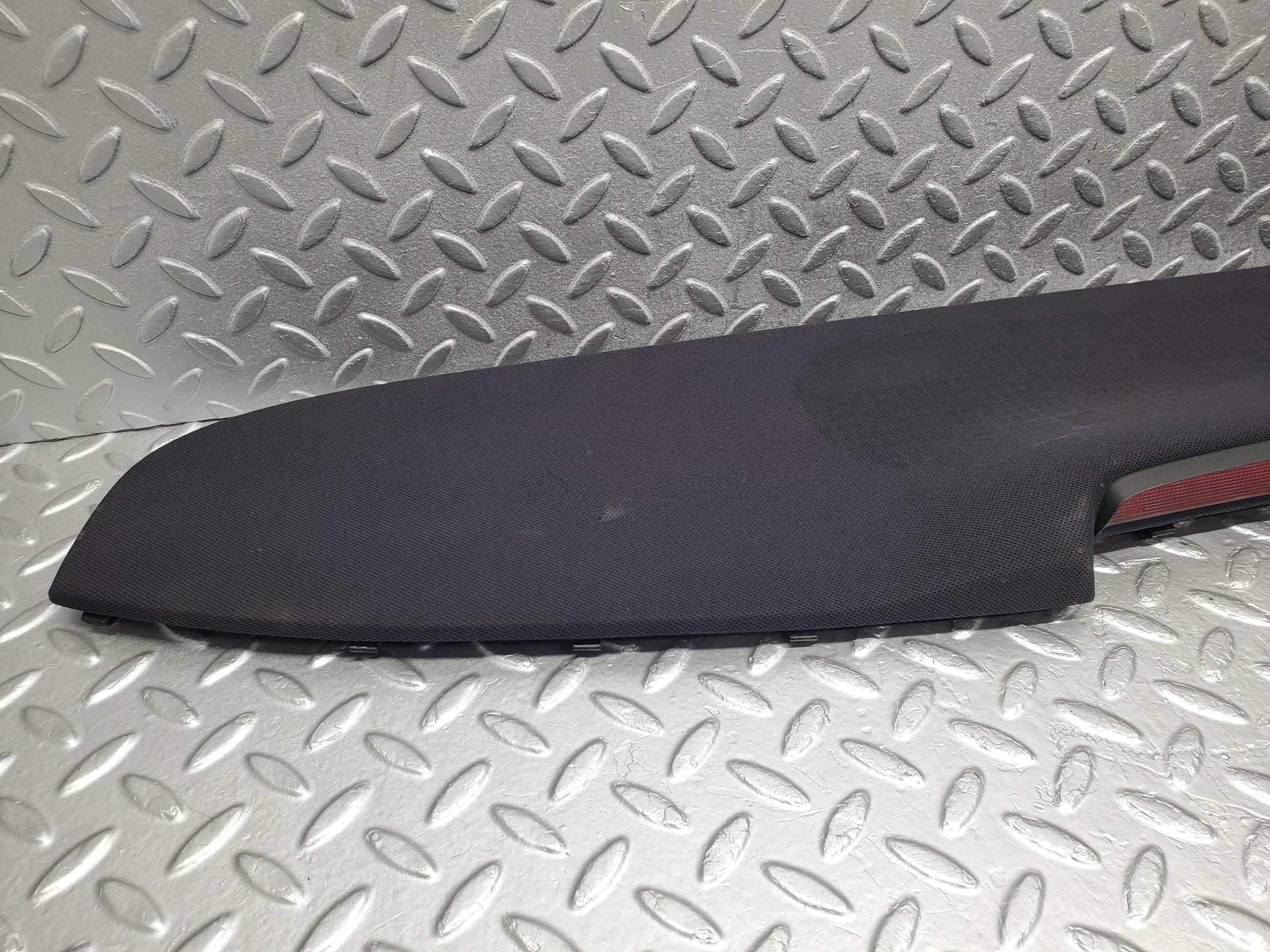 1633 Mercedes-Benz W220 S430 Rear Shelf Panel Additional Brake Light 2206900530