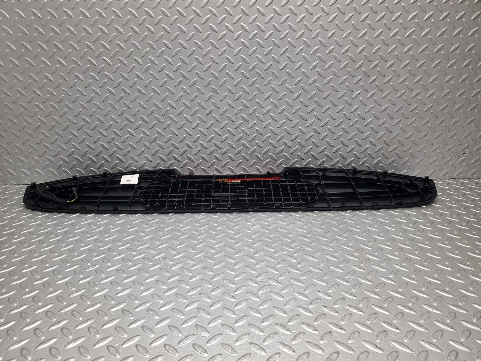 1633 Mercedes-Benz W220 S430 Rear Shelf Panel Additional Brake Light 2206900530