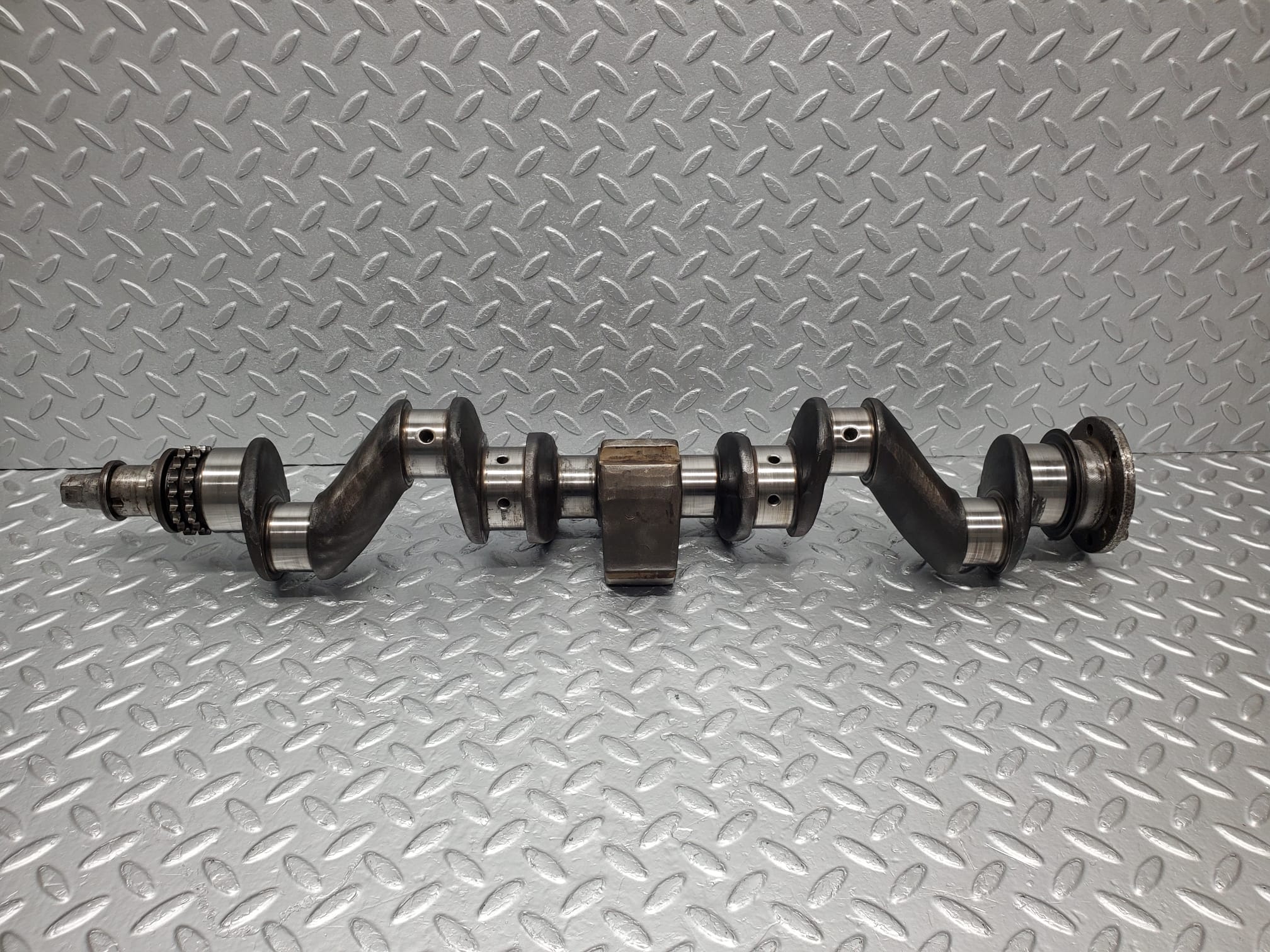 1769 Mercedes-Benz W105 219 PONTON Crankshaft 1800311401